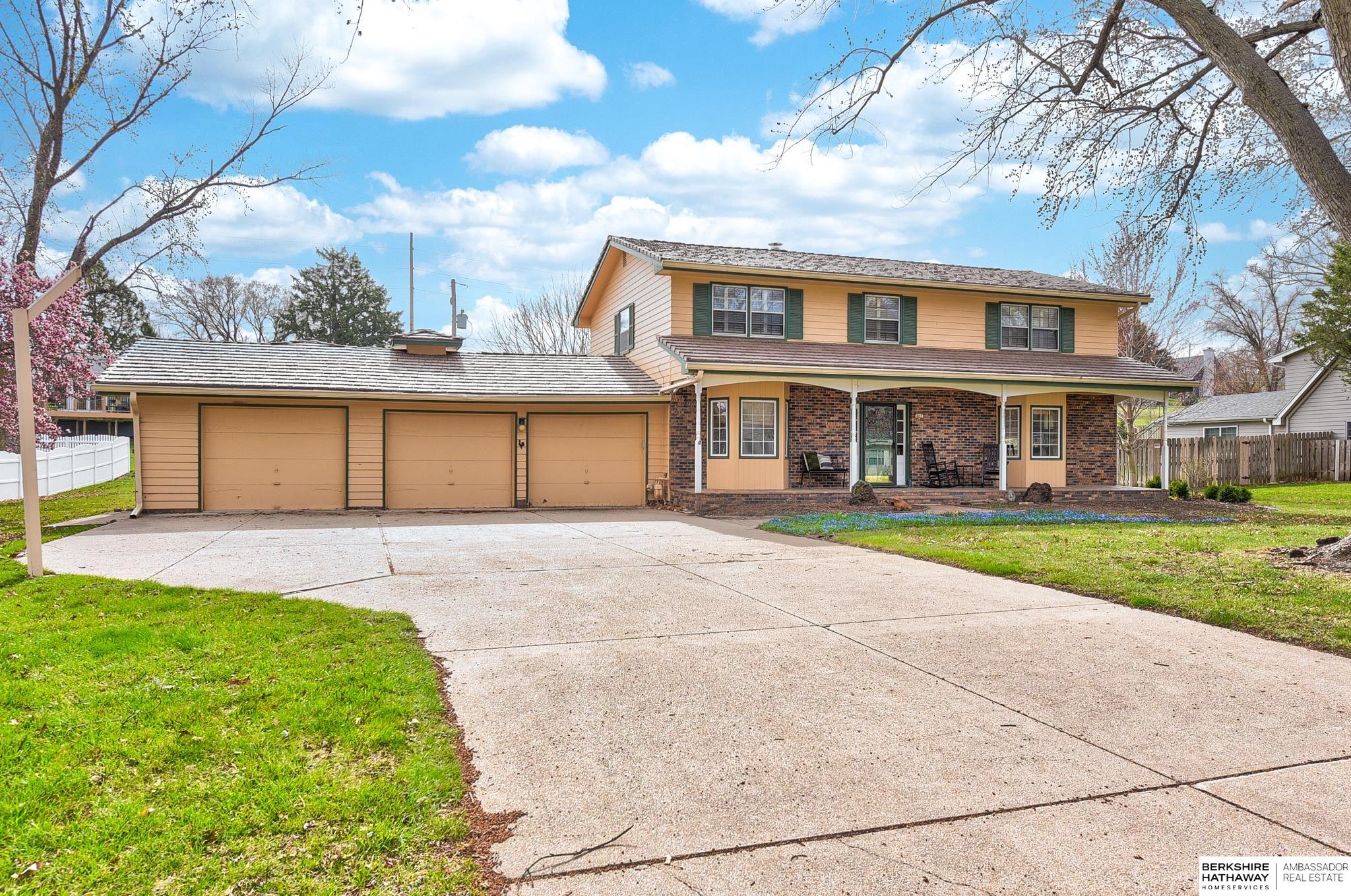 607 Meadow Road