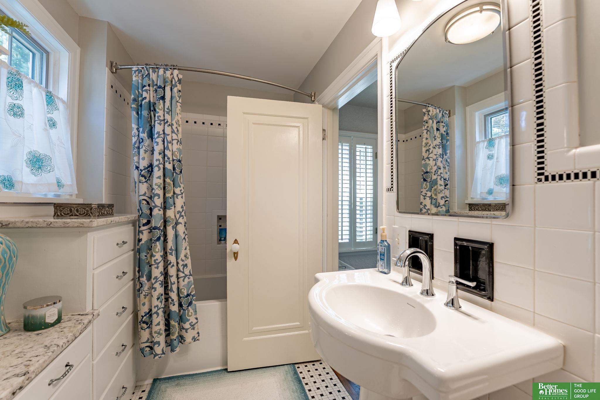 523 N 52nd Street