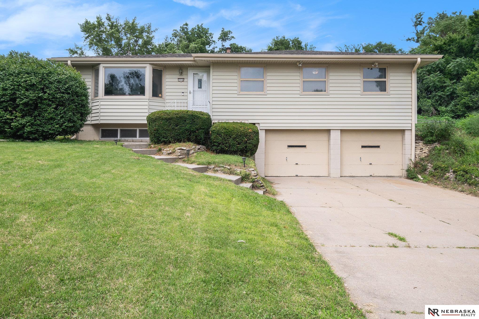7716 Manderson Circle