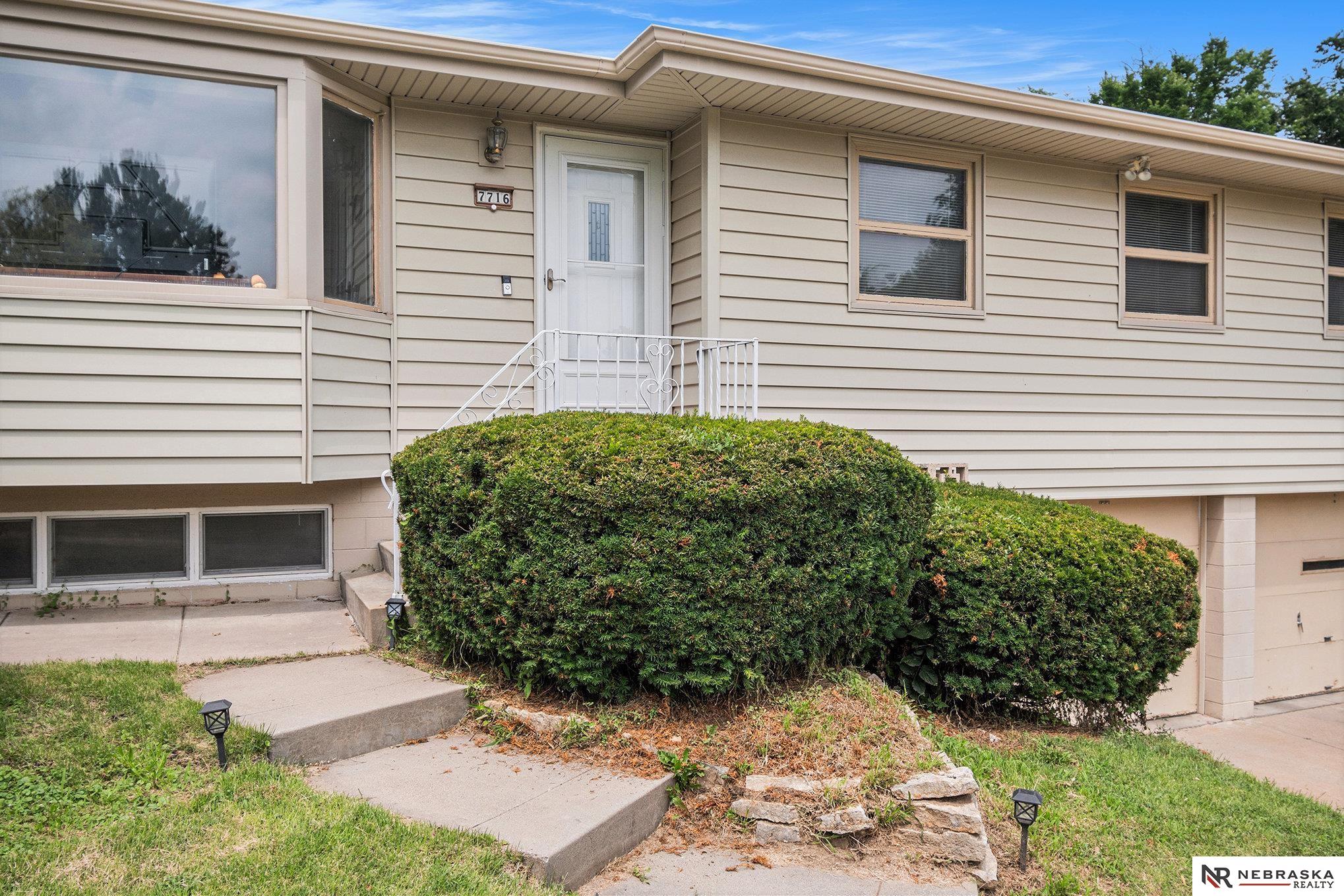 7716 Manderson Circle