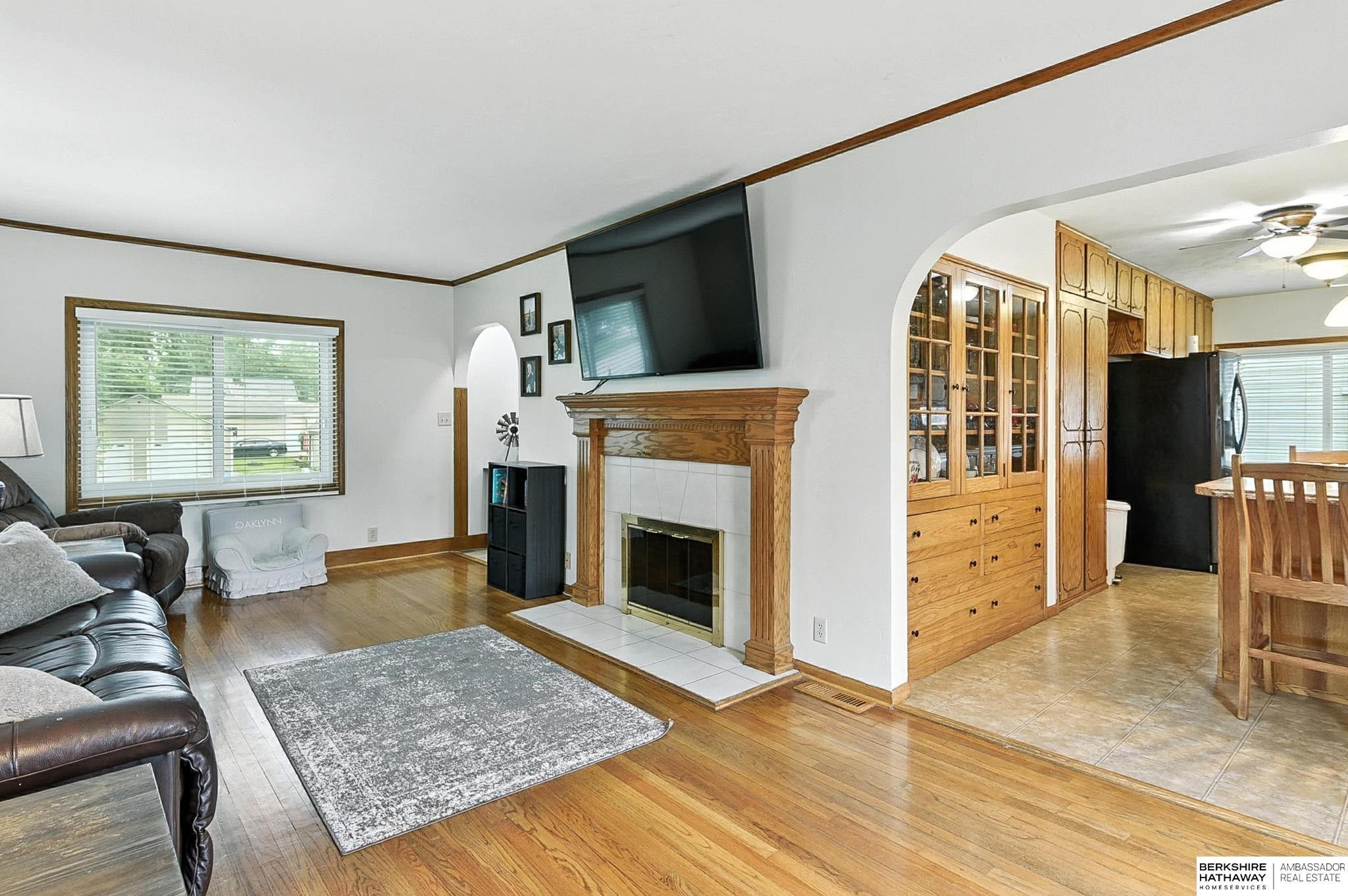 528 E 14th Street