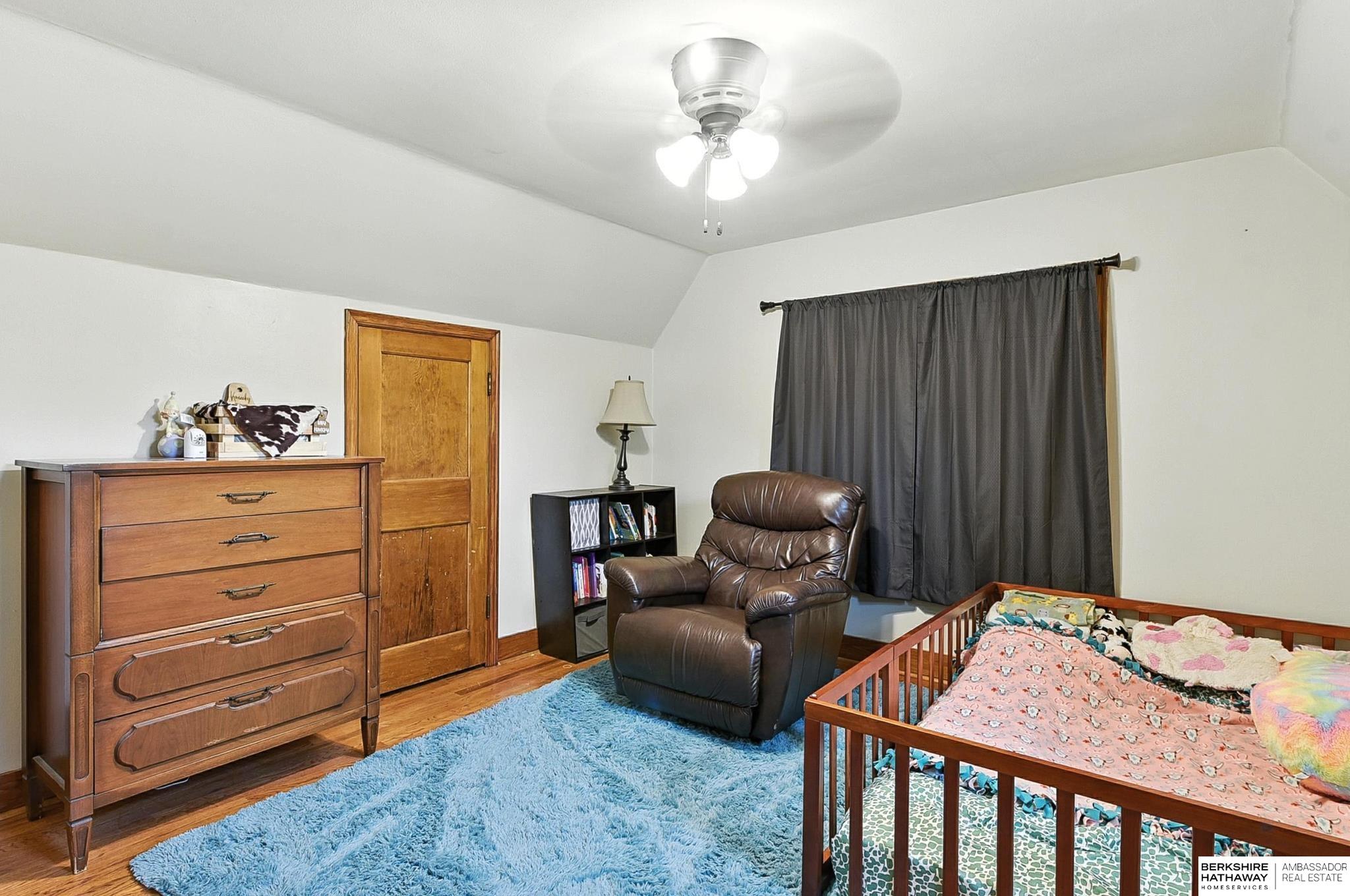528 E 14th Street