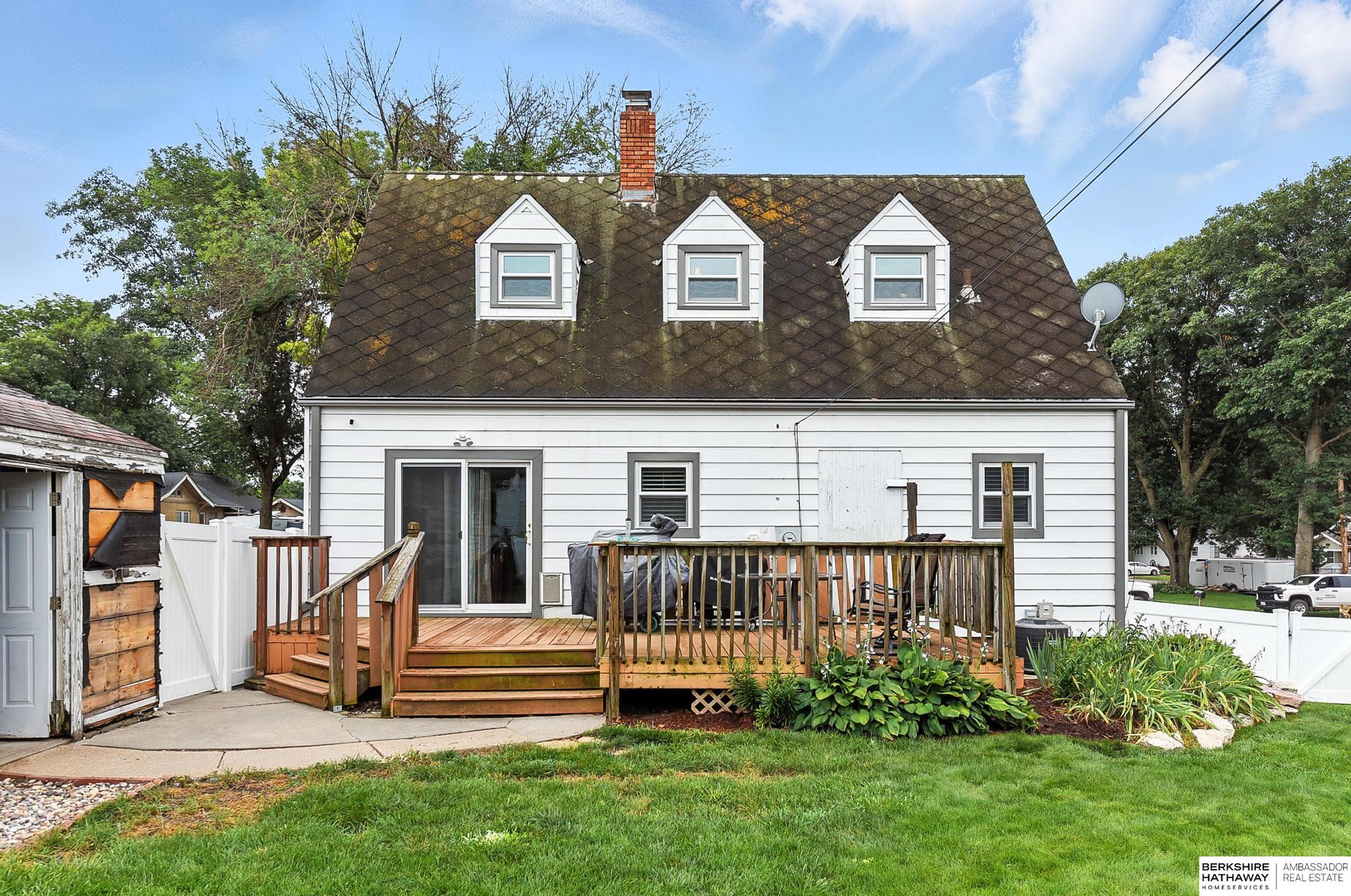 528 E 14th Street