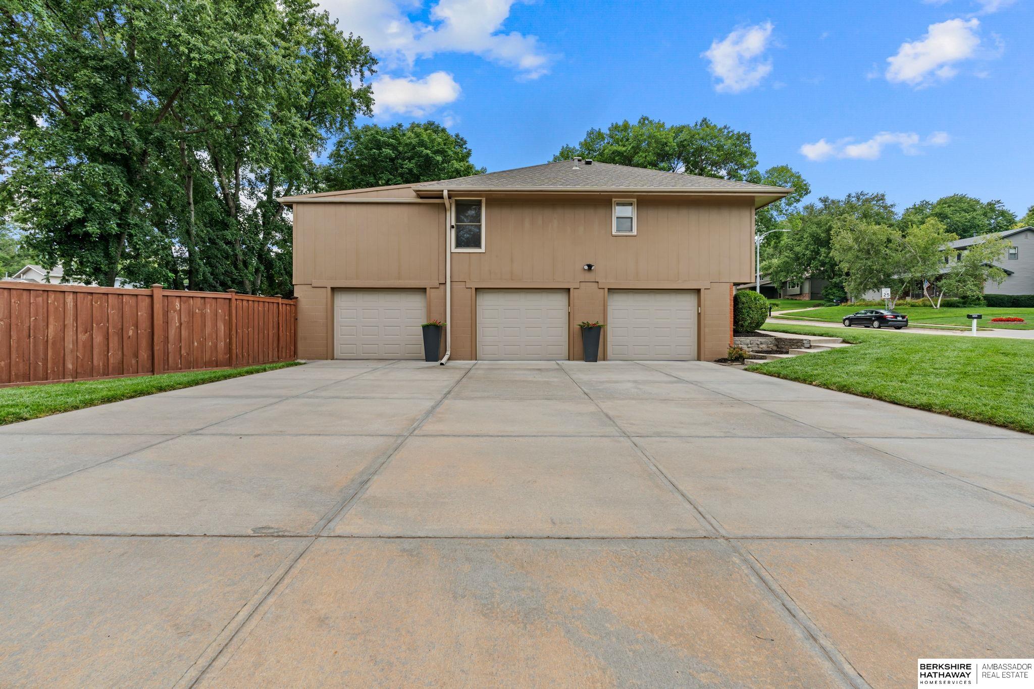 12805 Southdale Drive