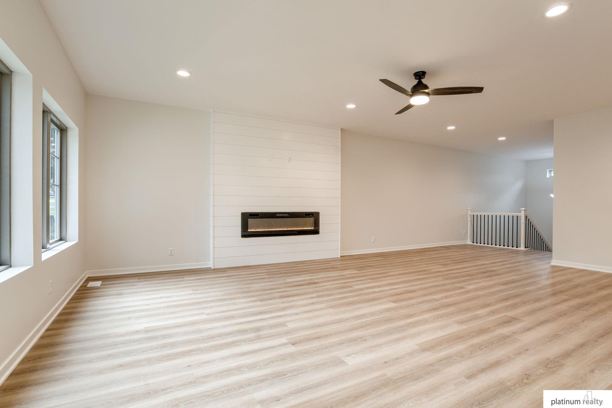 117 W Edwin Street