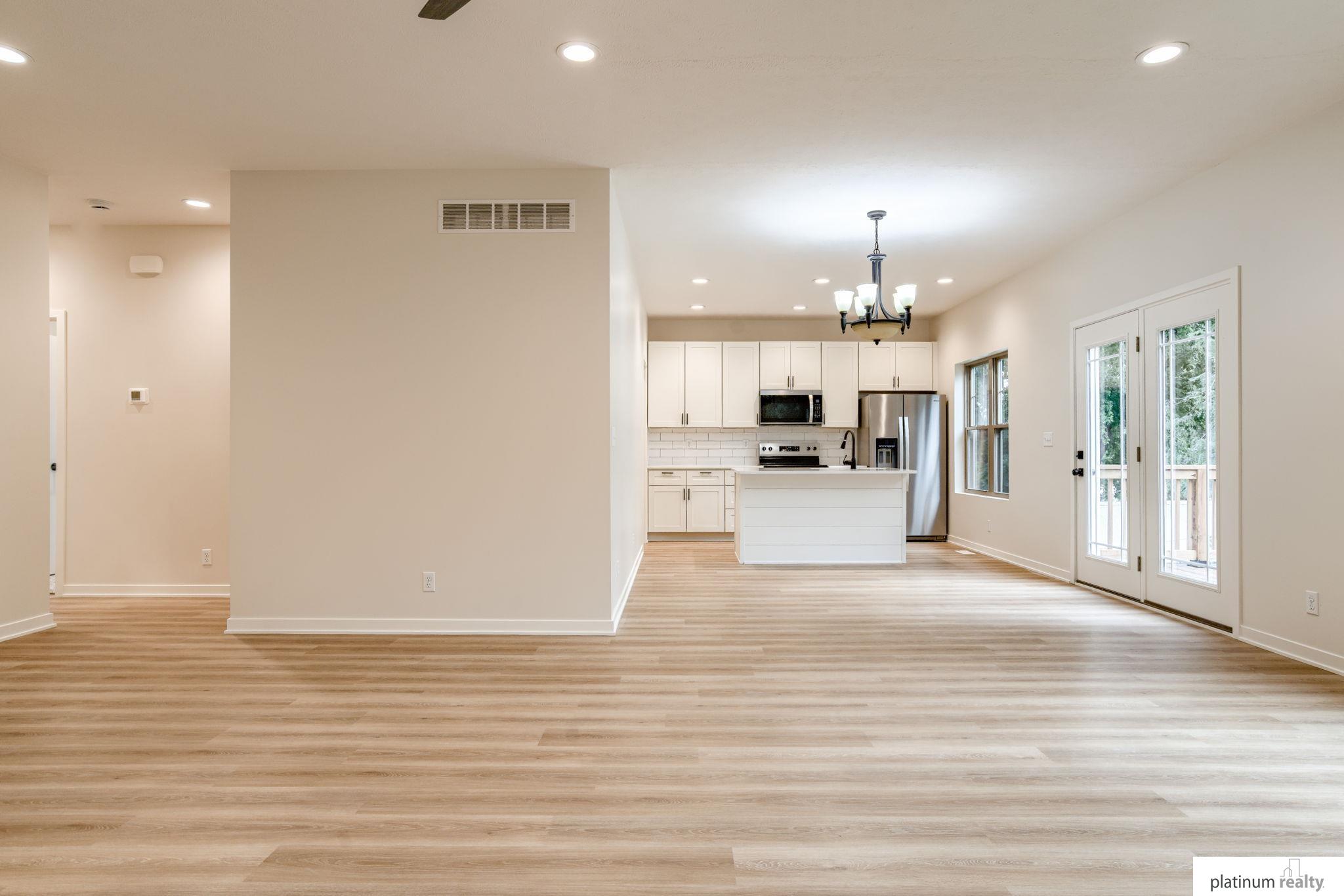 117 W Edwin Street