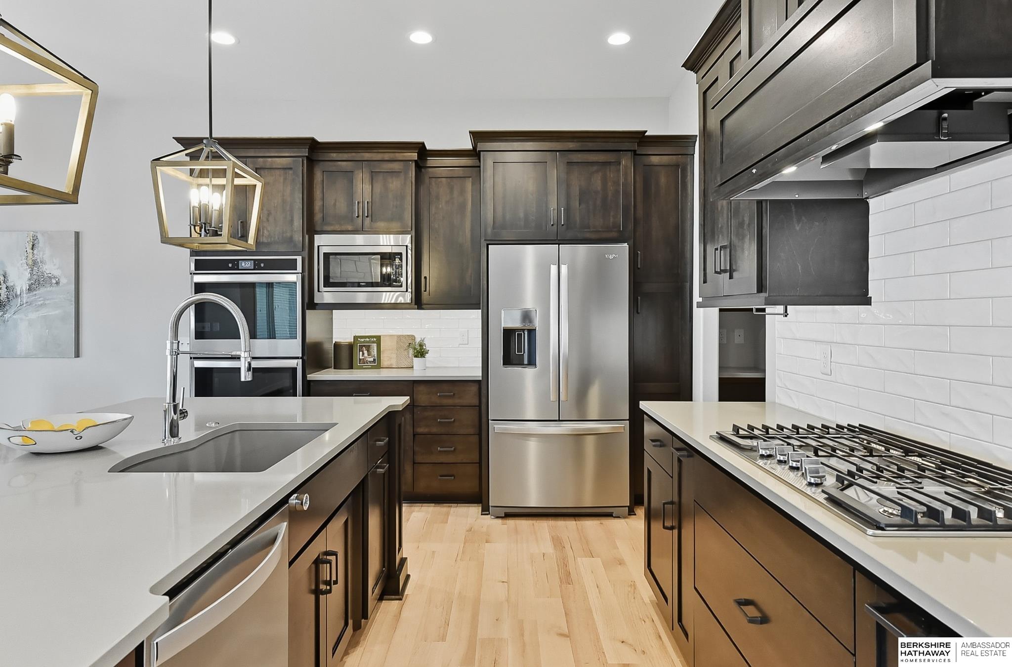 11512 Mercury Street