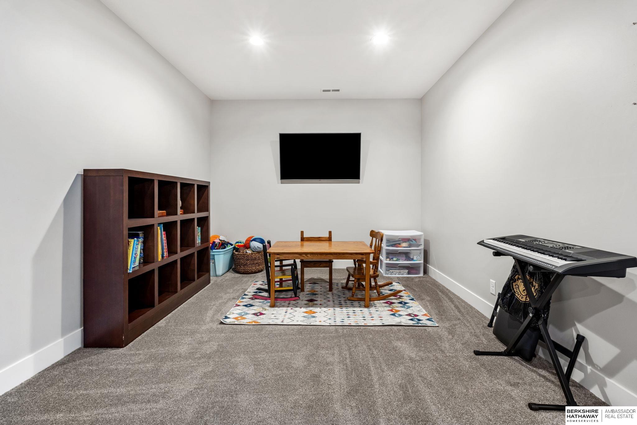 12208 Slayton Street