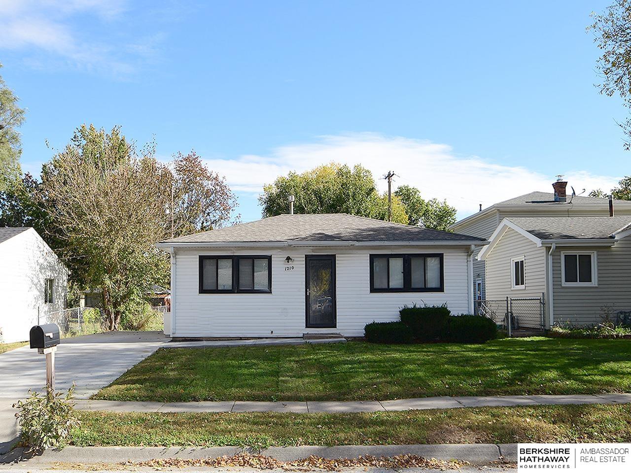 1210 N 54 Street