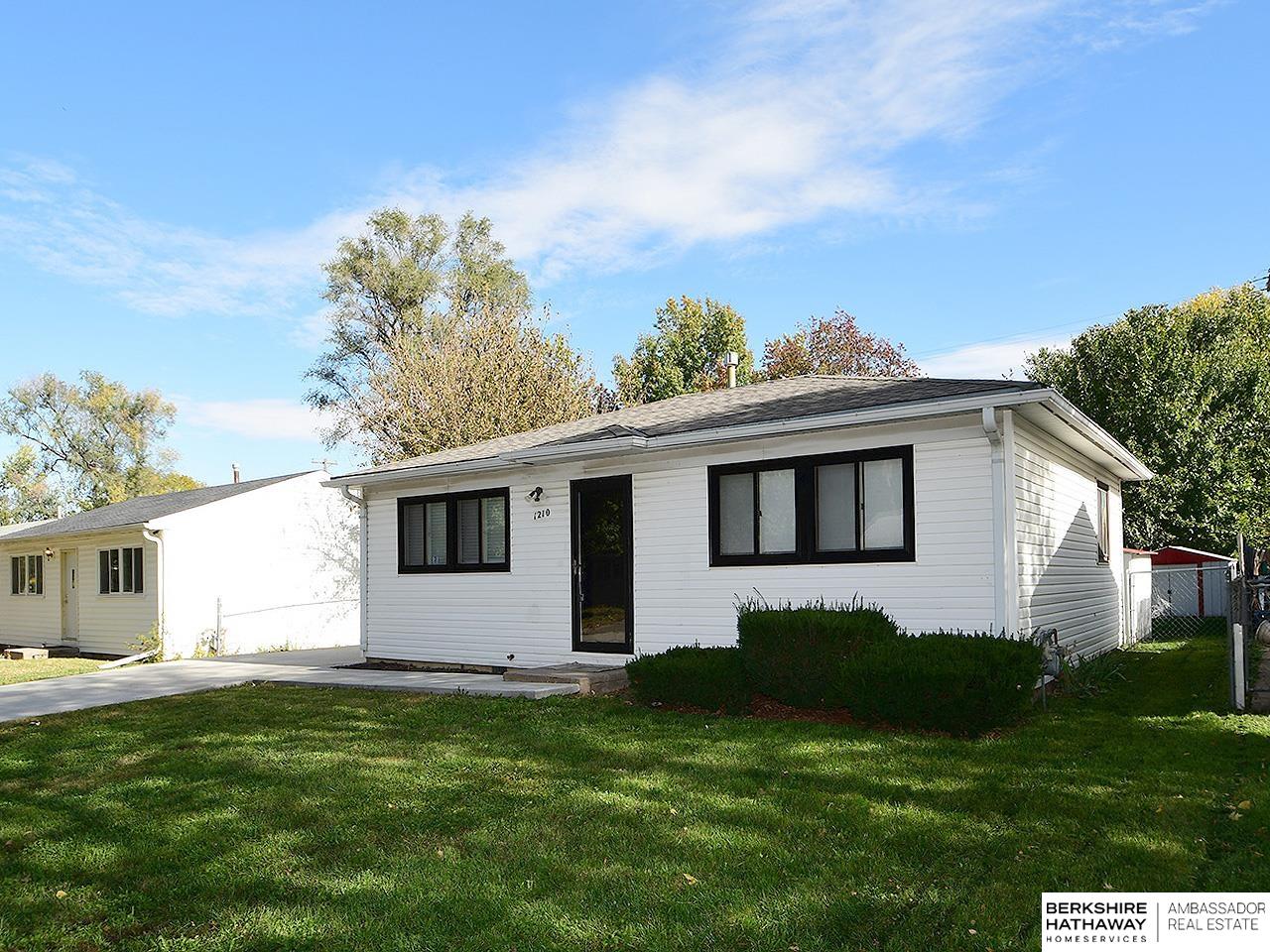 1210 N 54 Street
