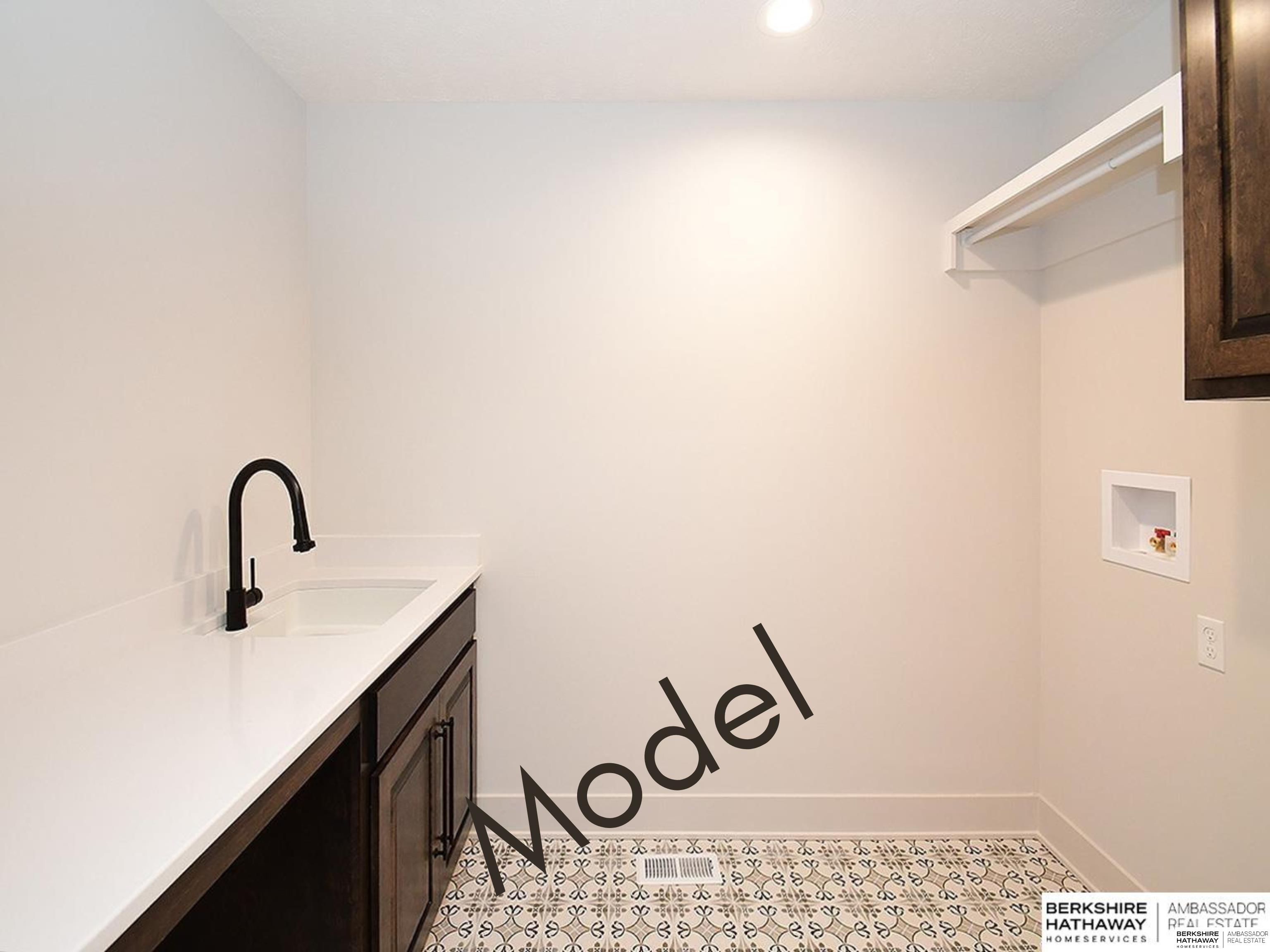 11707 Cove Hollow Drive