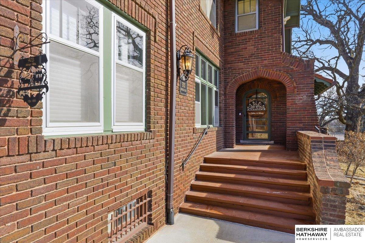 903 Mercer Boulevard