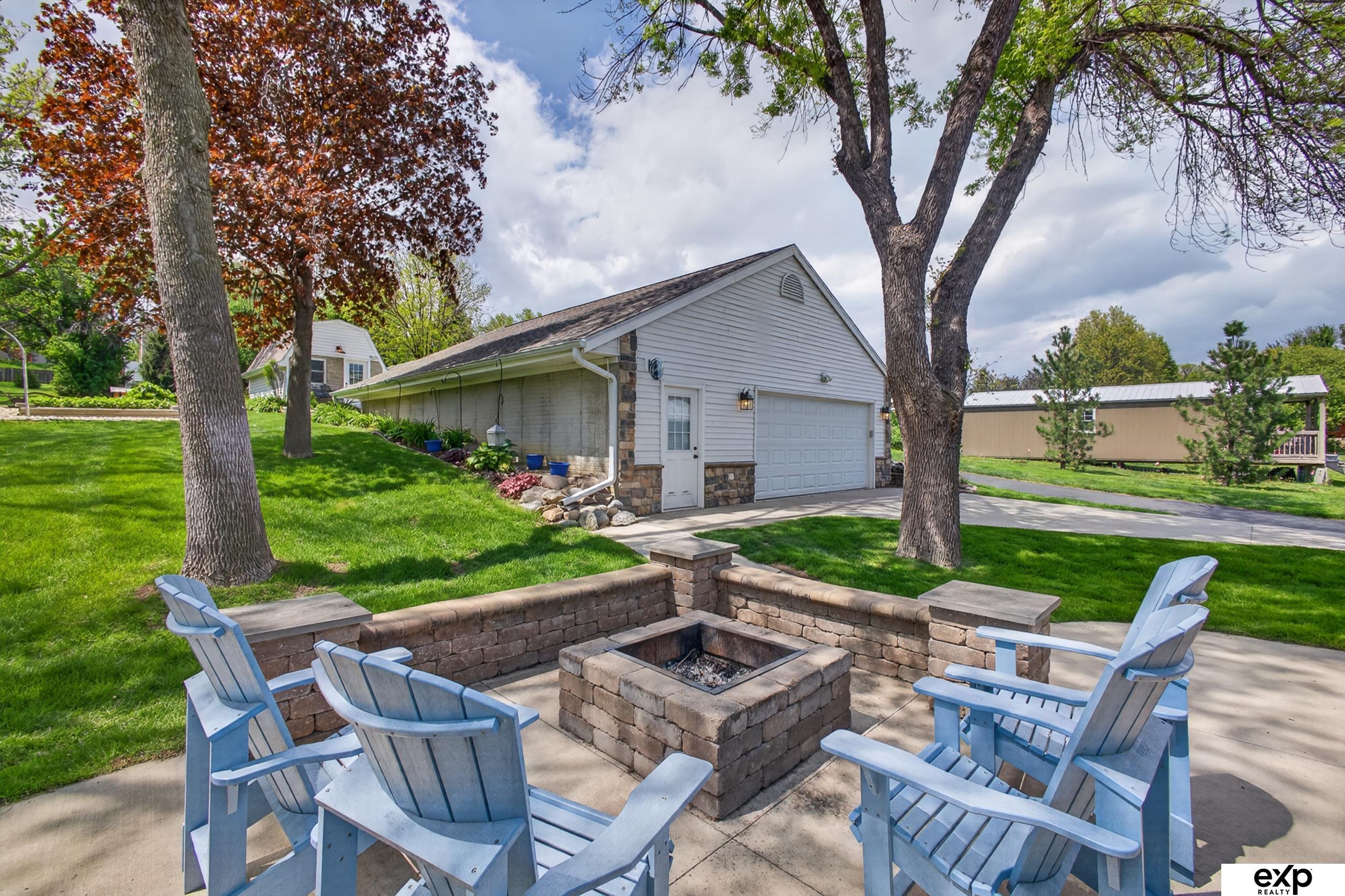 5732 S 185th Street