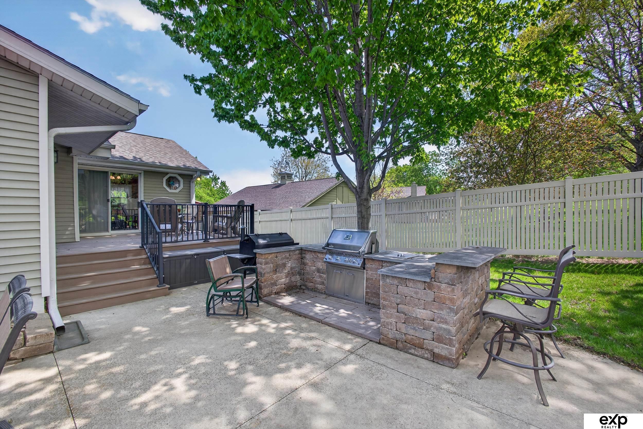 5732 S 185th Street