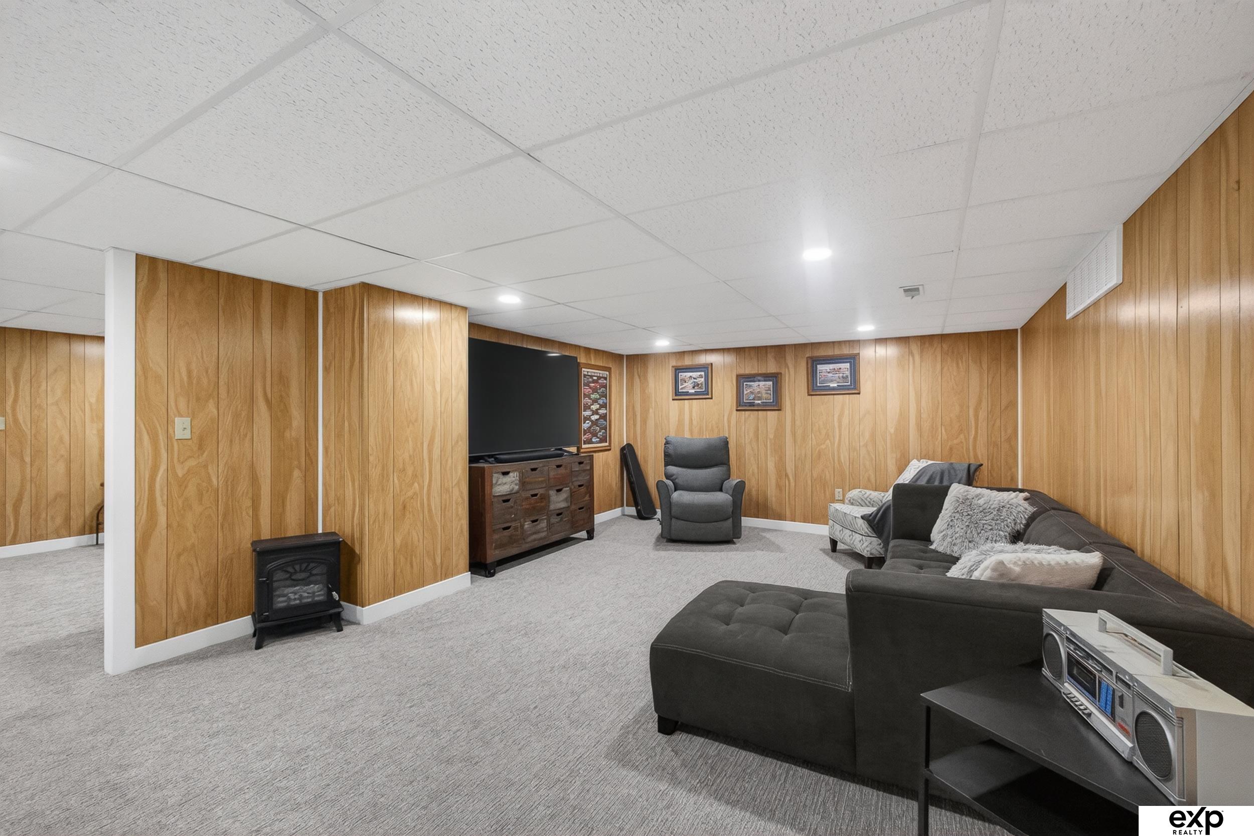5732 S 185th Street