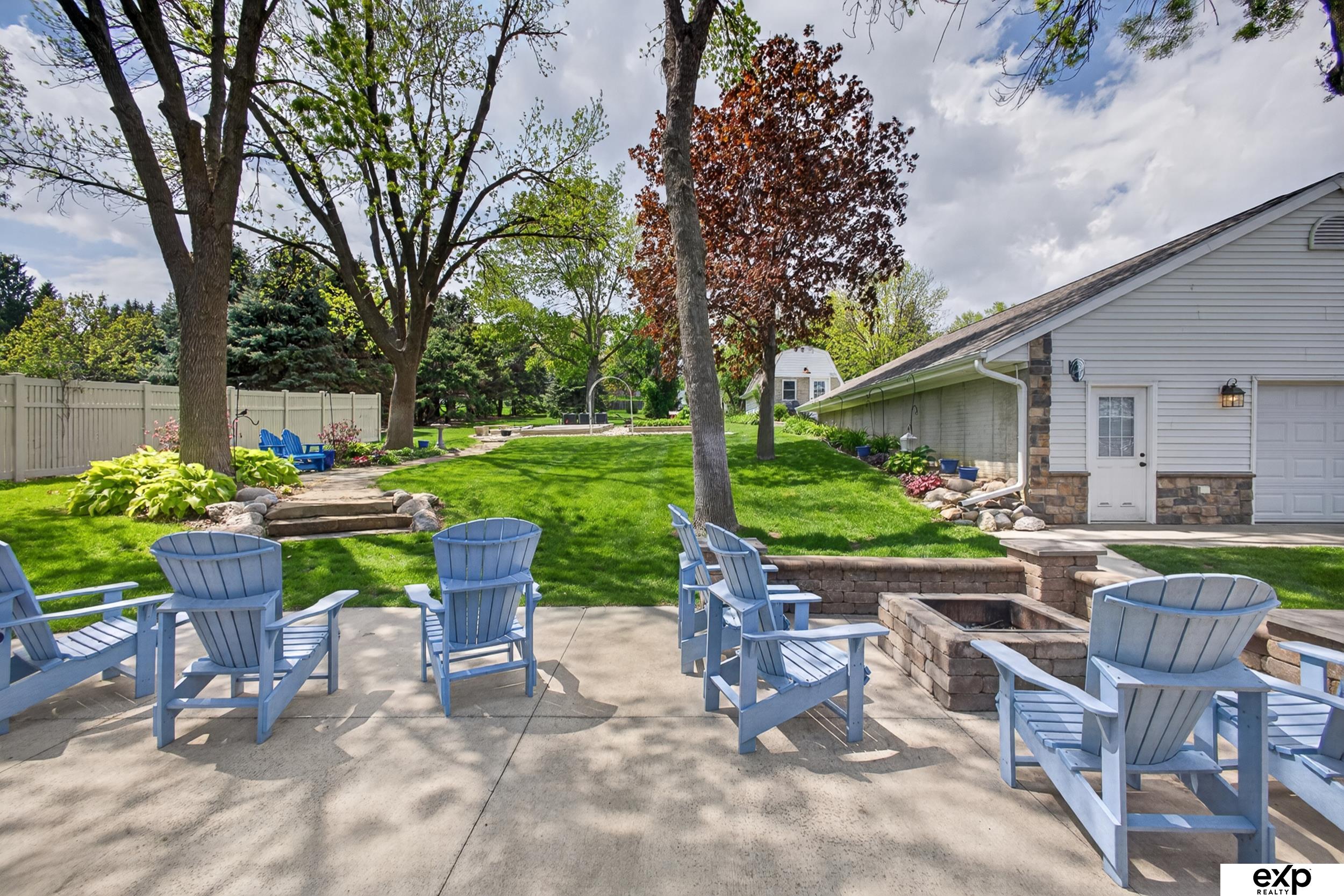 5732 S 185th Street