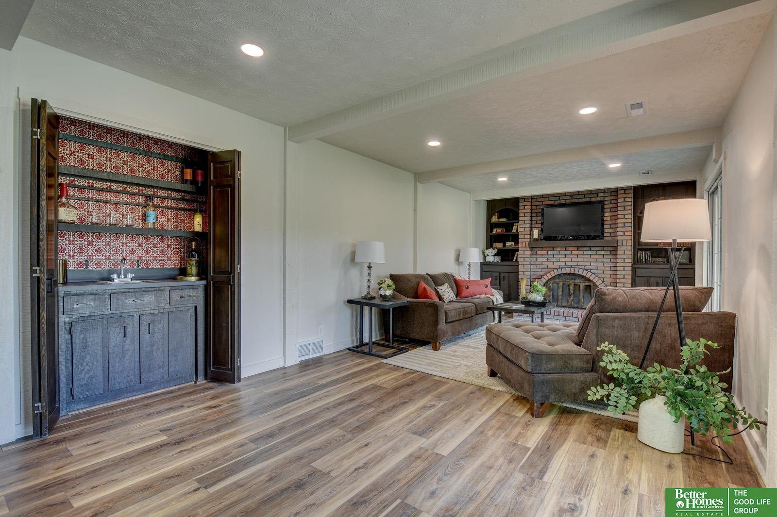 14048 Pierce Street