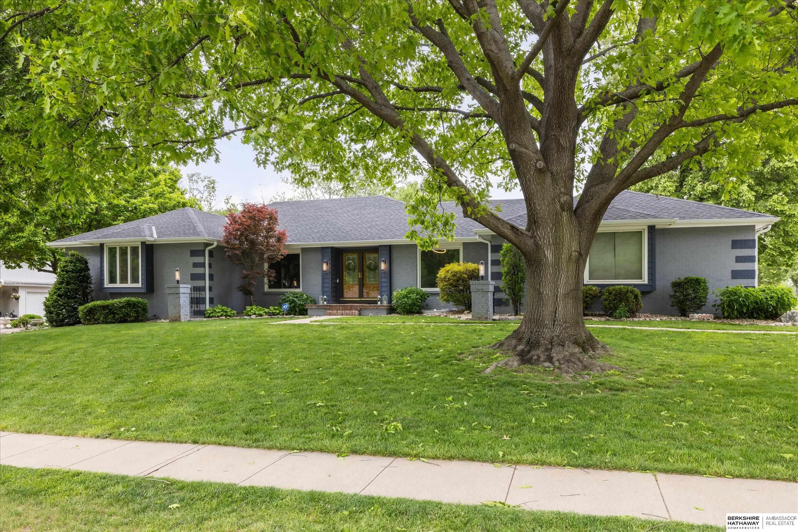 5526 S 124th Street