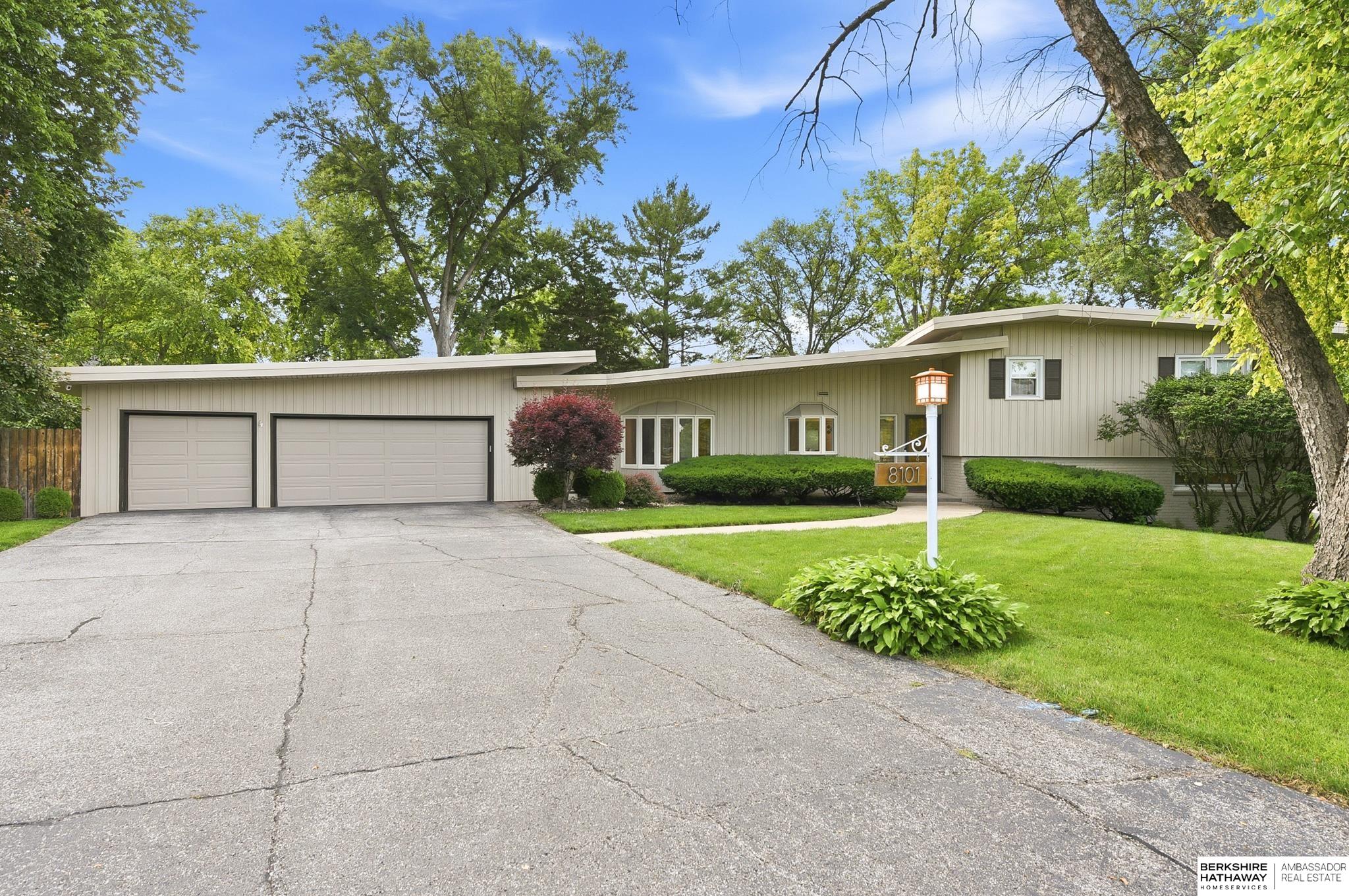 8101 Walnut Circle
