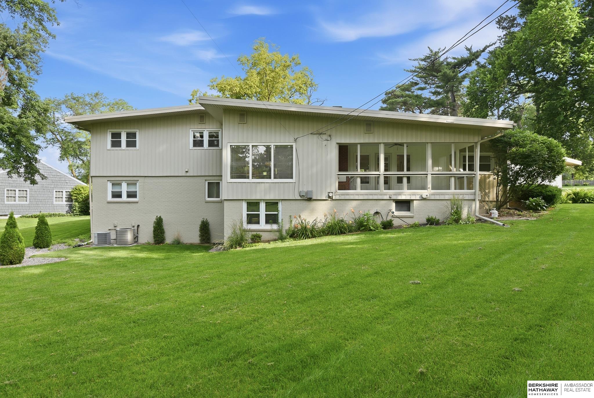 8101 Walnut Circle