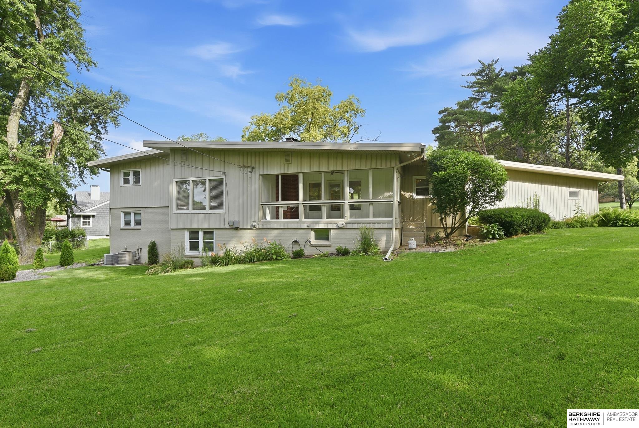 8101 Walnut Circle