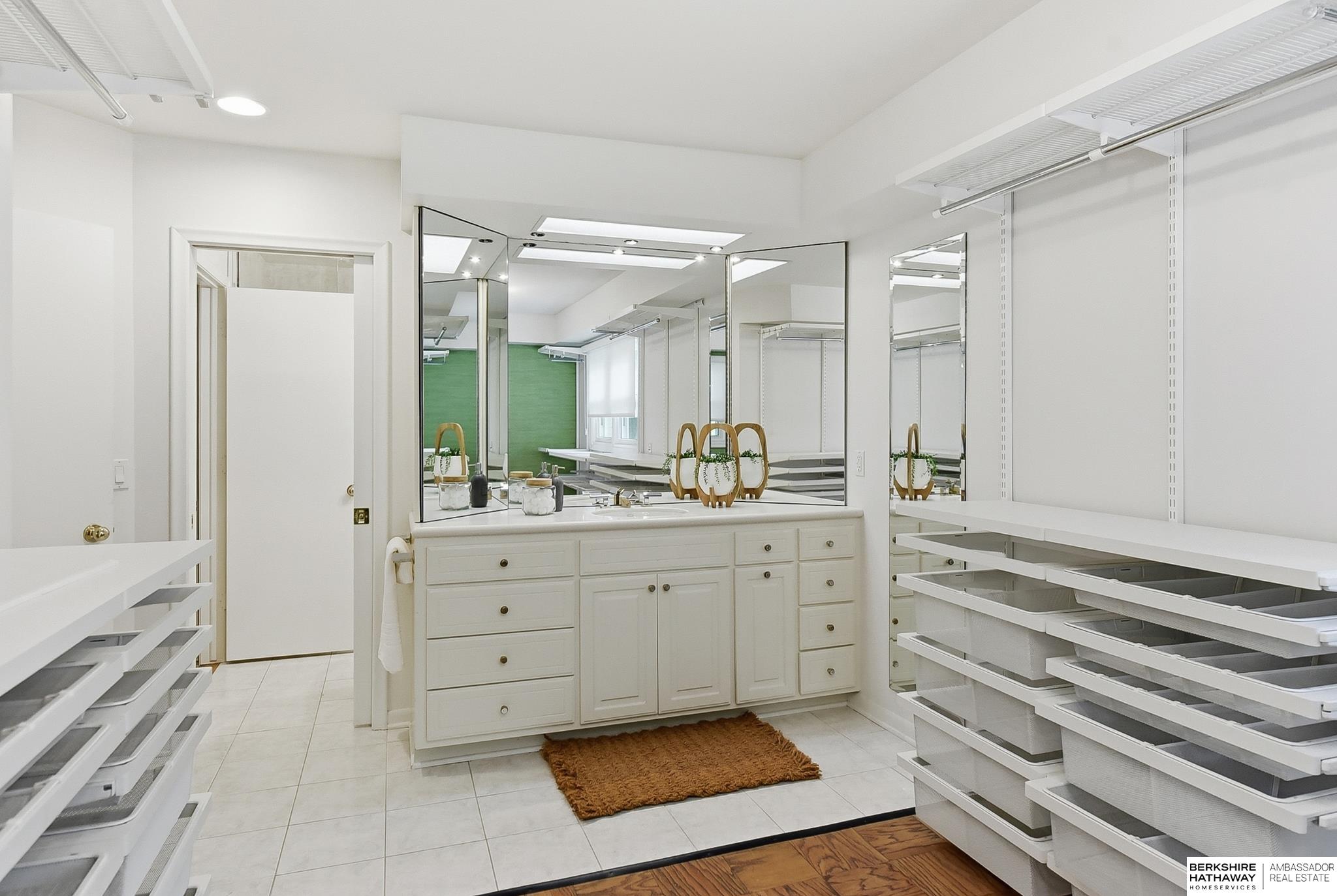 8101 Walnut Circle