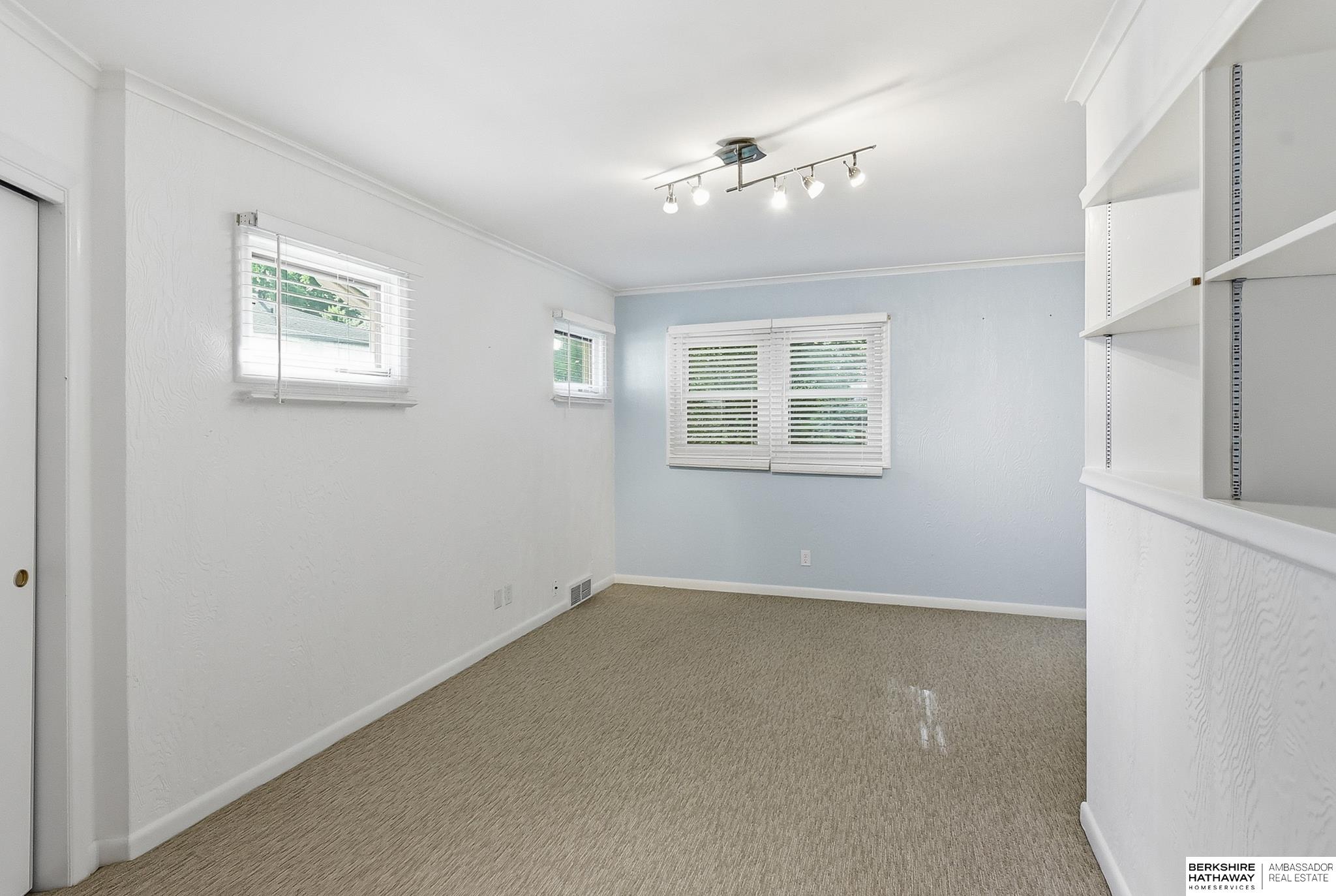 8101 Walnut Circle