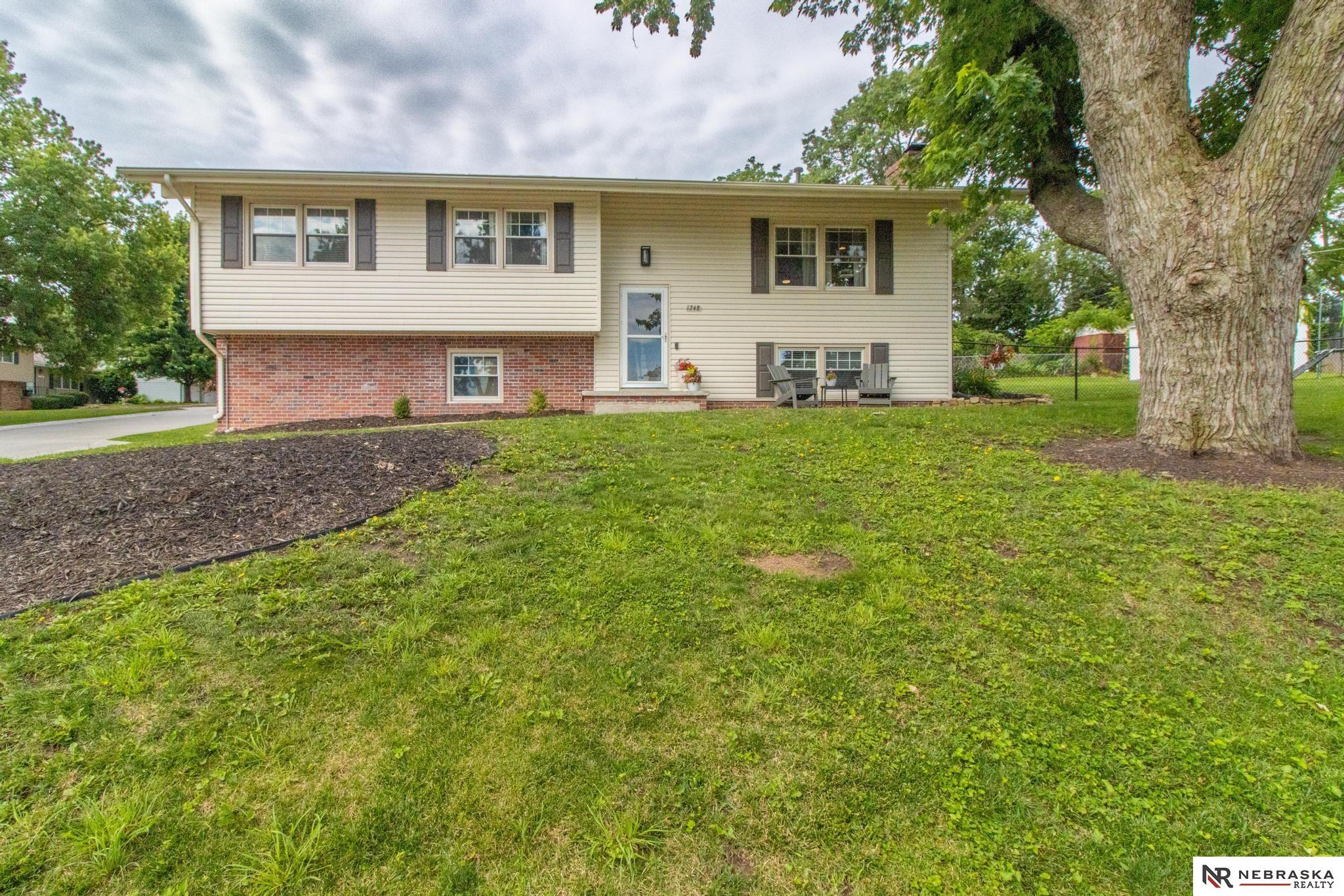 1248 S 164th Avenue