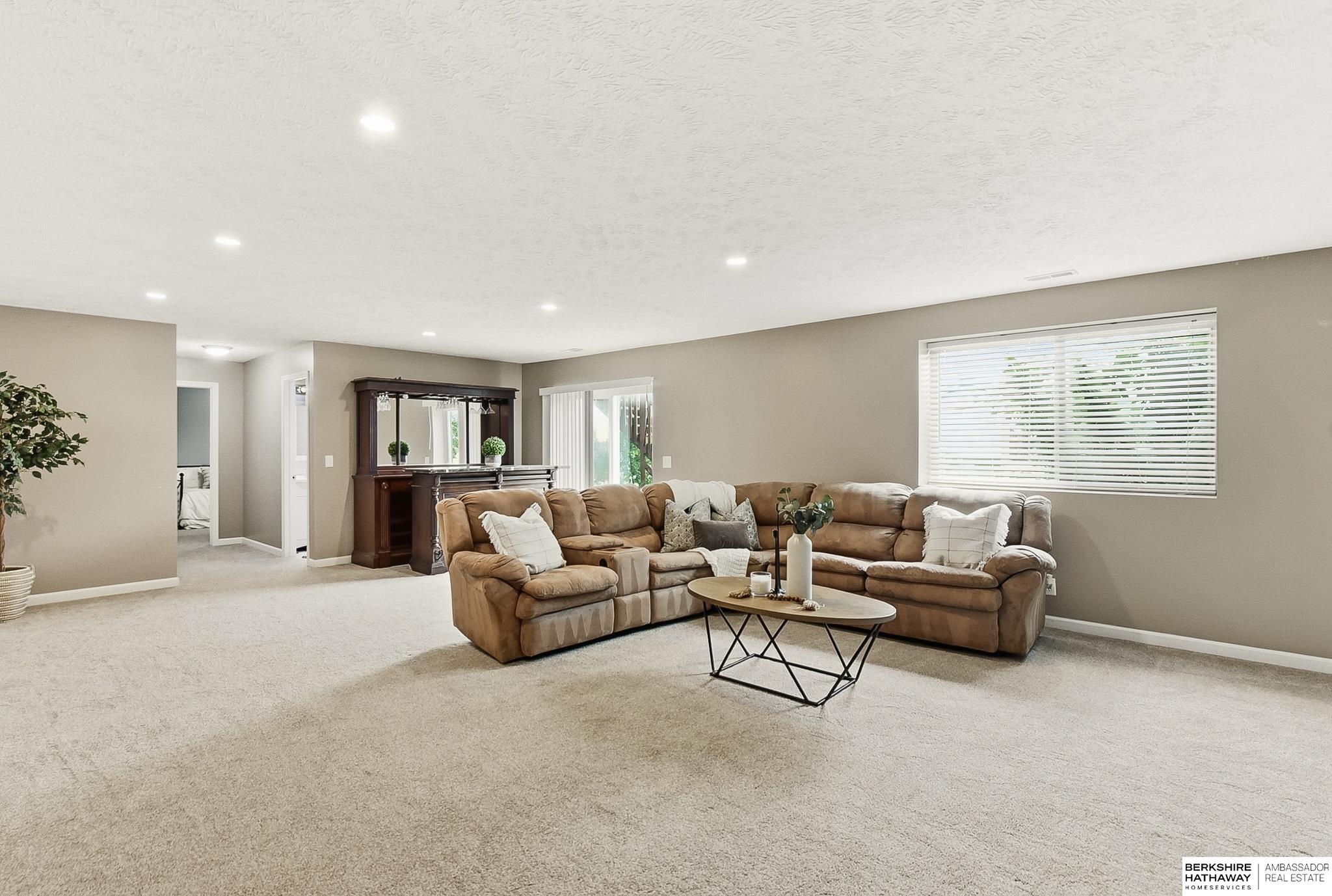 20313 Crystal Avenue