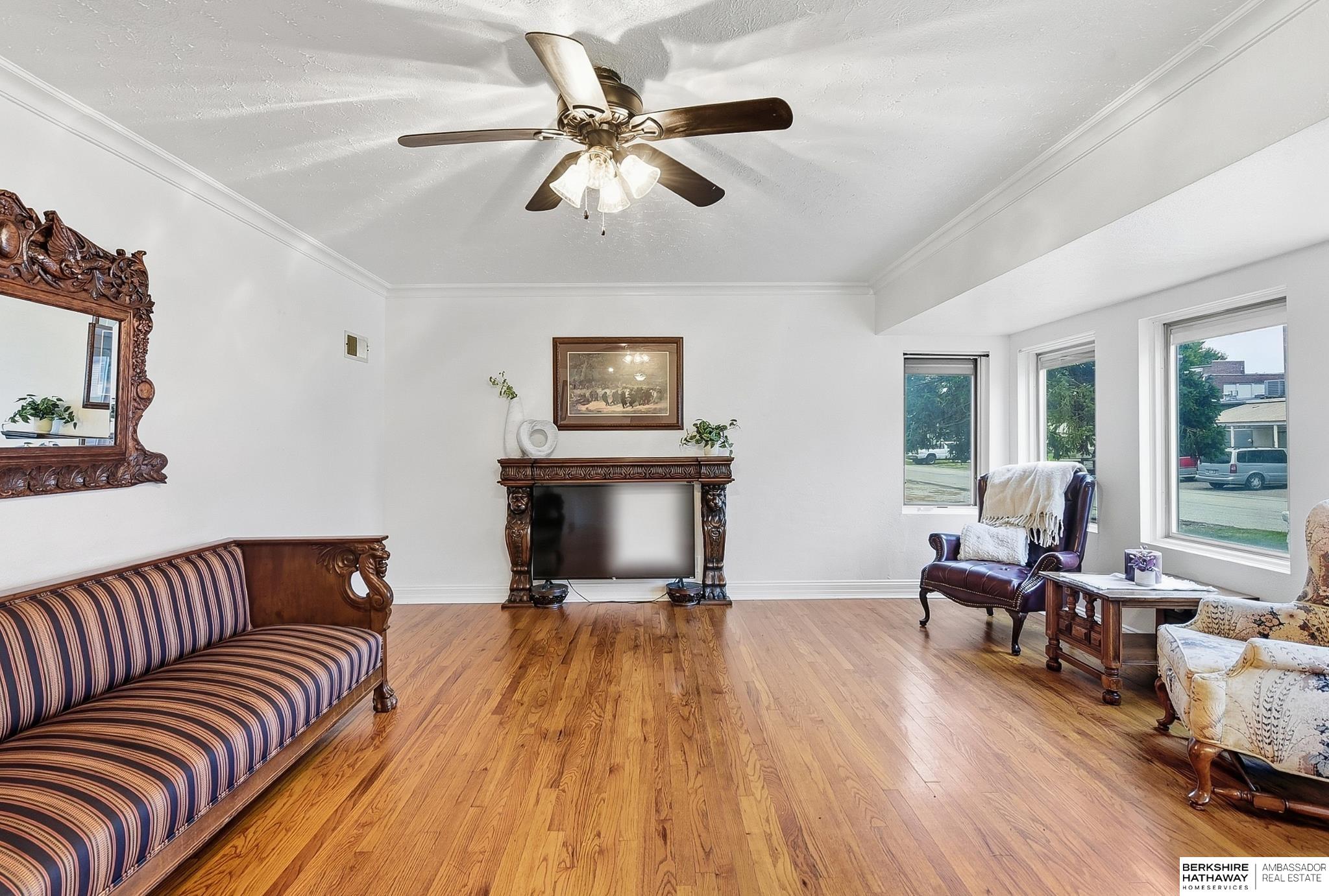 430 W 11th Street