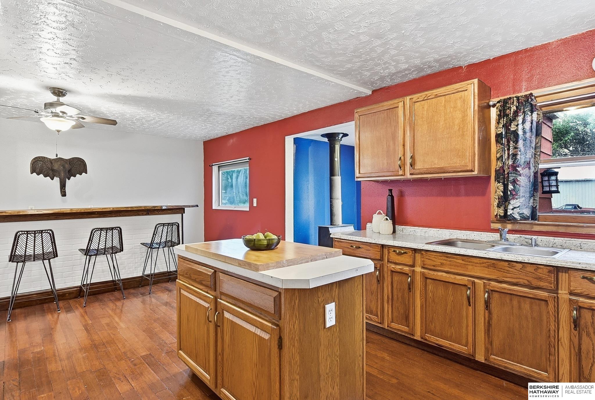 430 W 11th Street