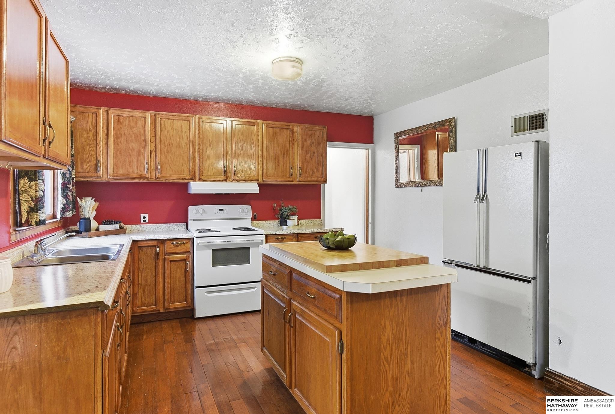 430 W 11th Street