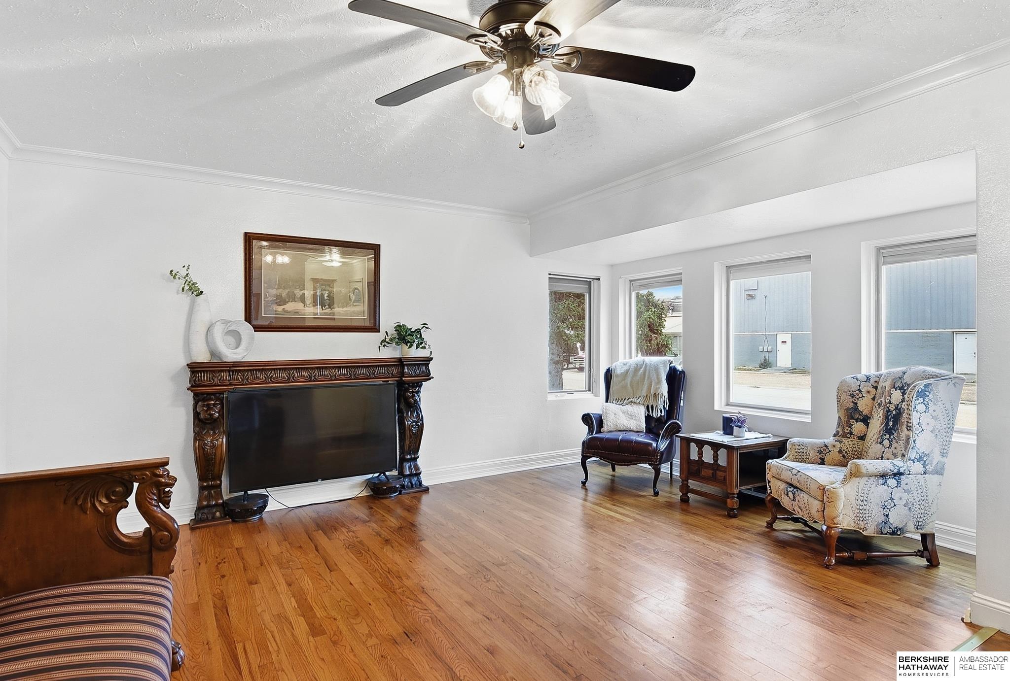430 W 11th Street