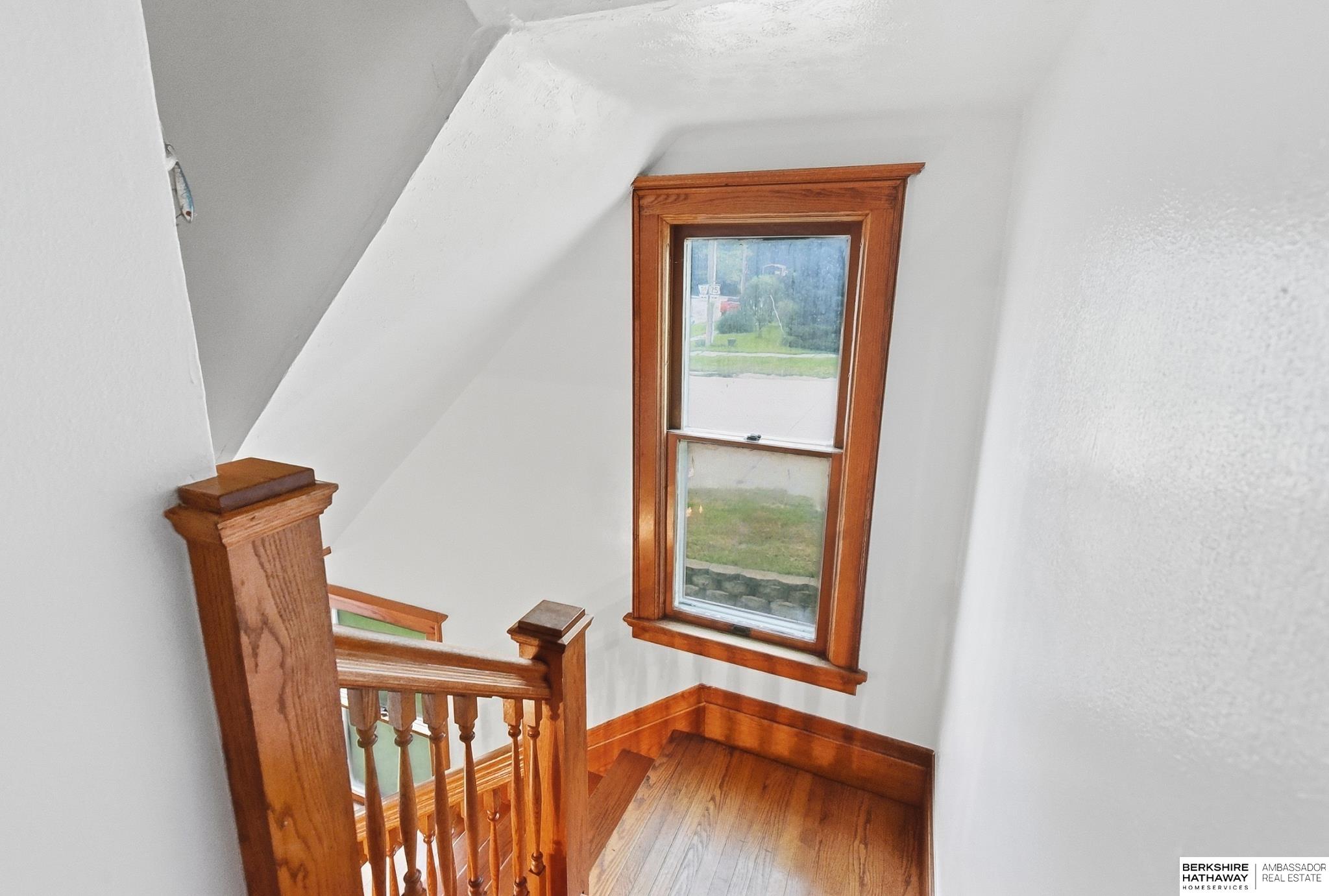 652 W 7th Street