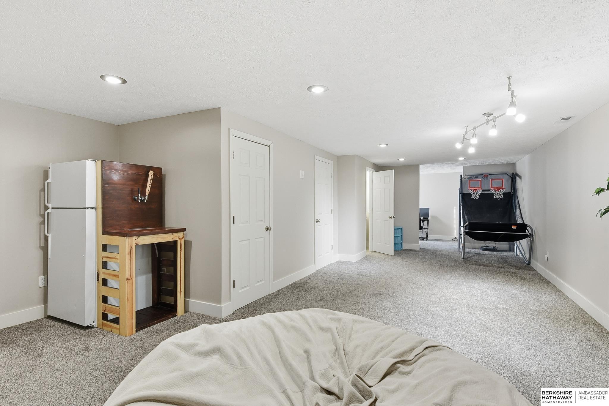 10212 Rosewater Parkway
