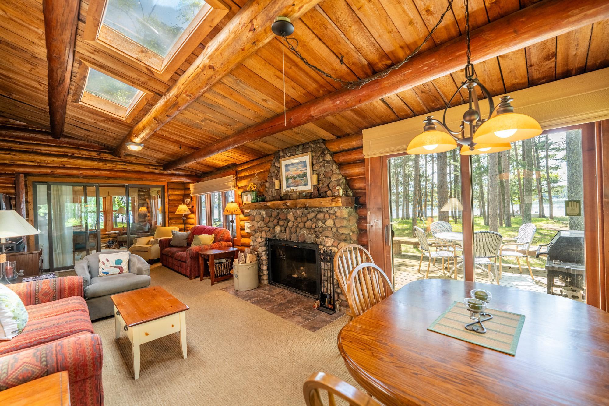 39220 Swanburg Court