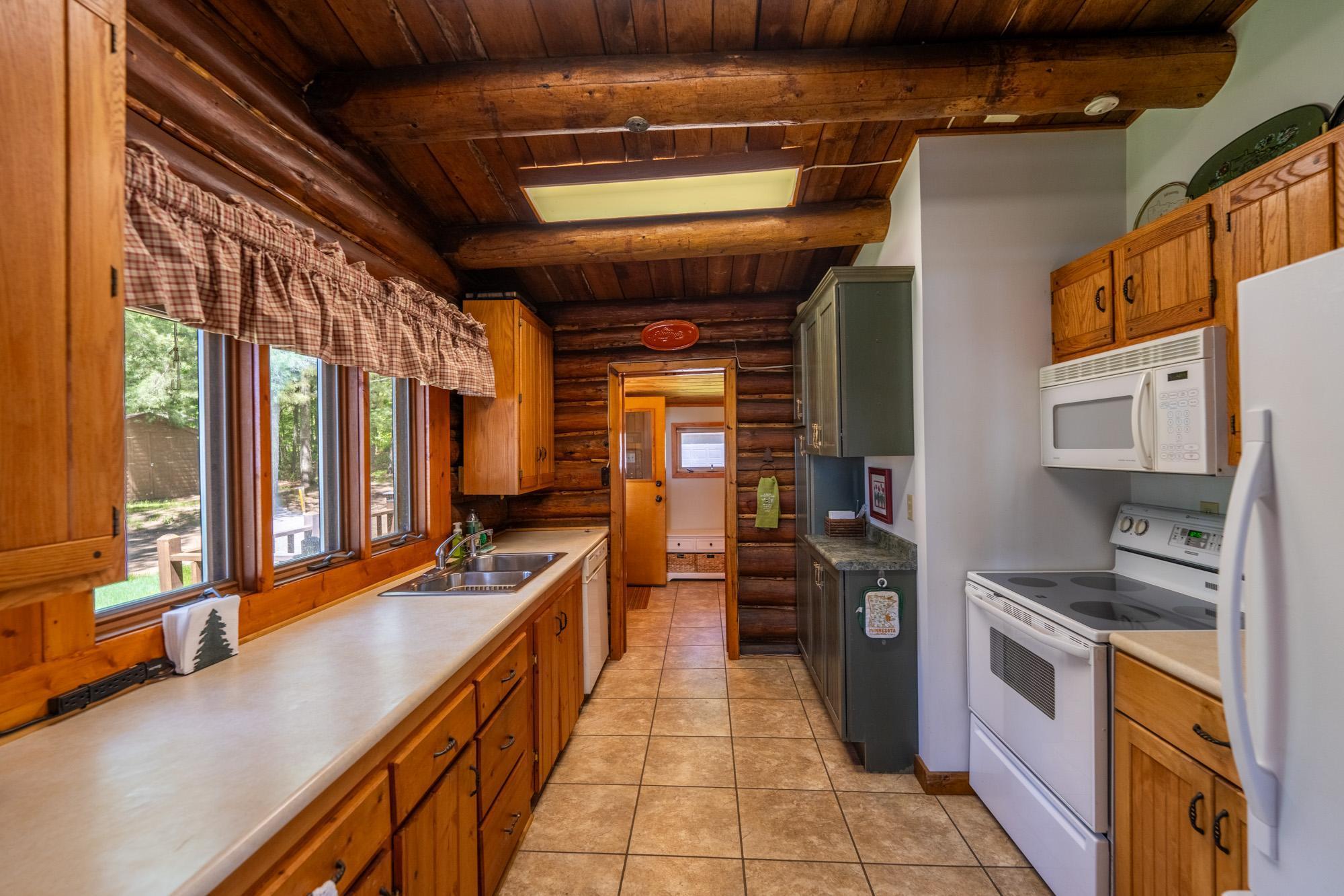 39220 Swanburg Court