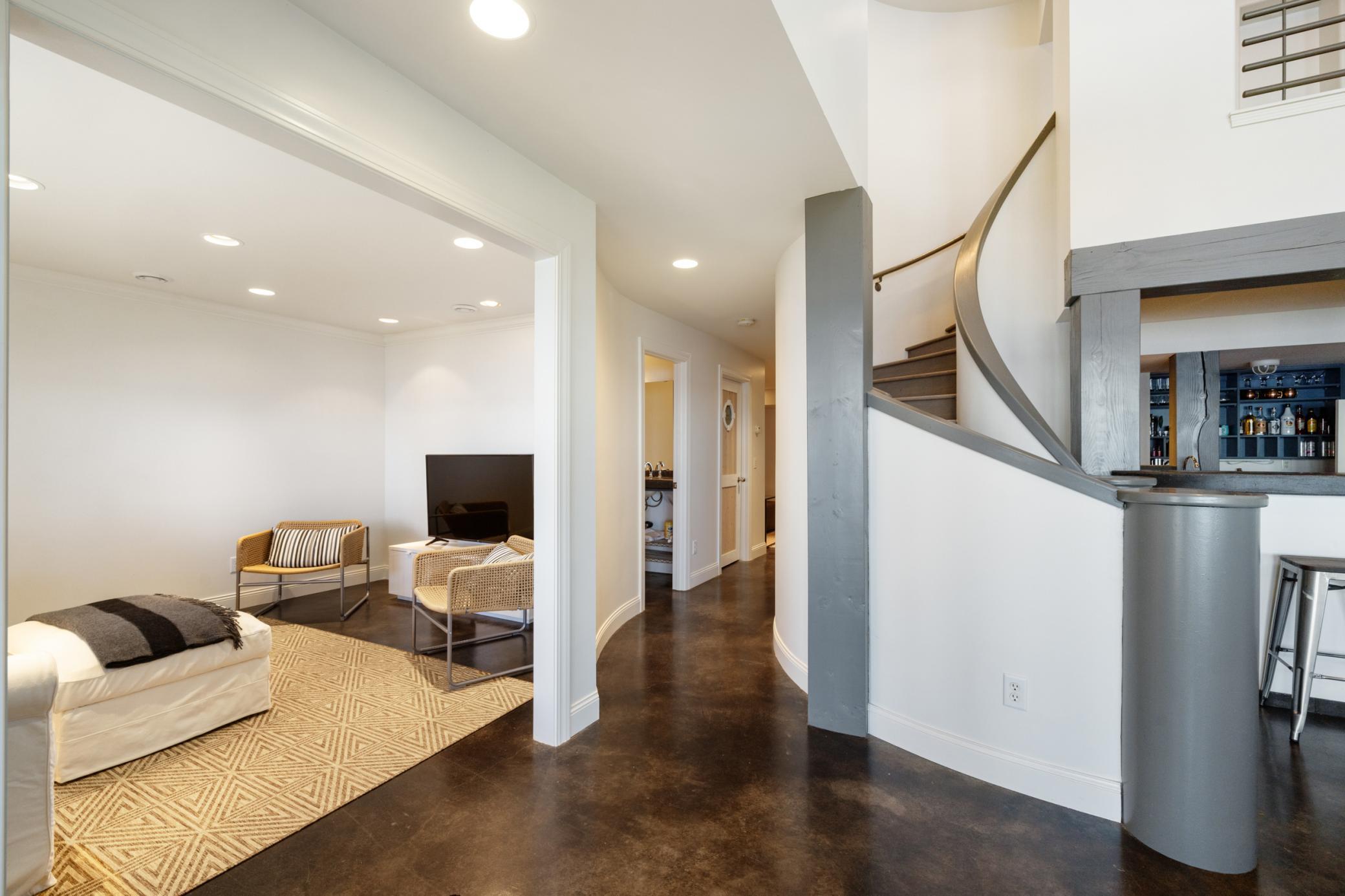 9284 Interlachen Road