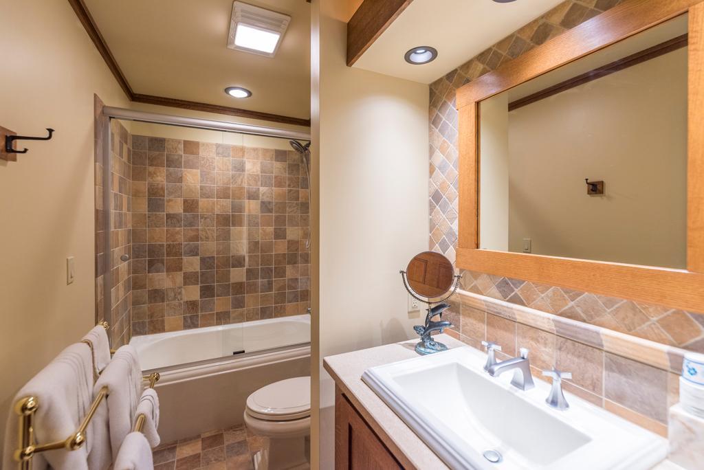 9356 Interlachen Road