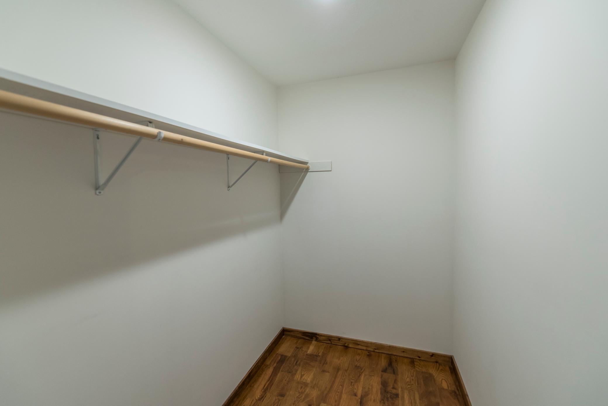 8296 Gladstone Lake Road