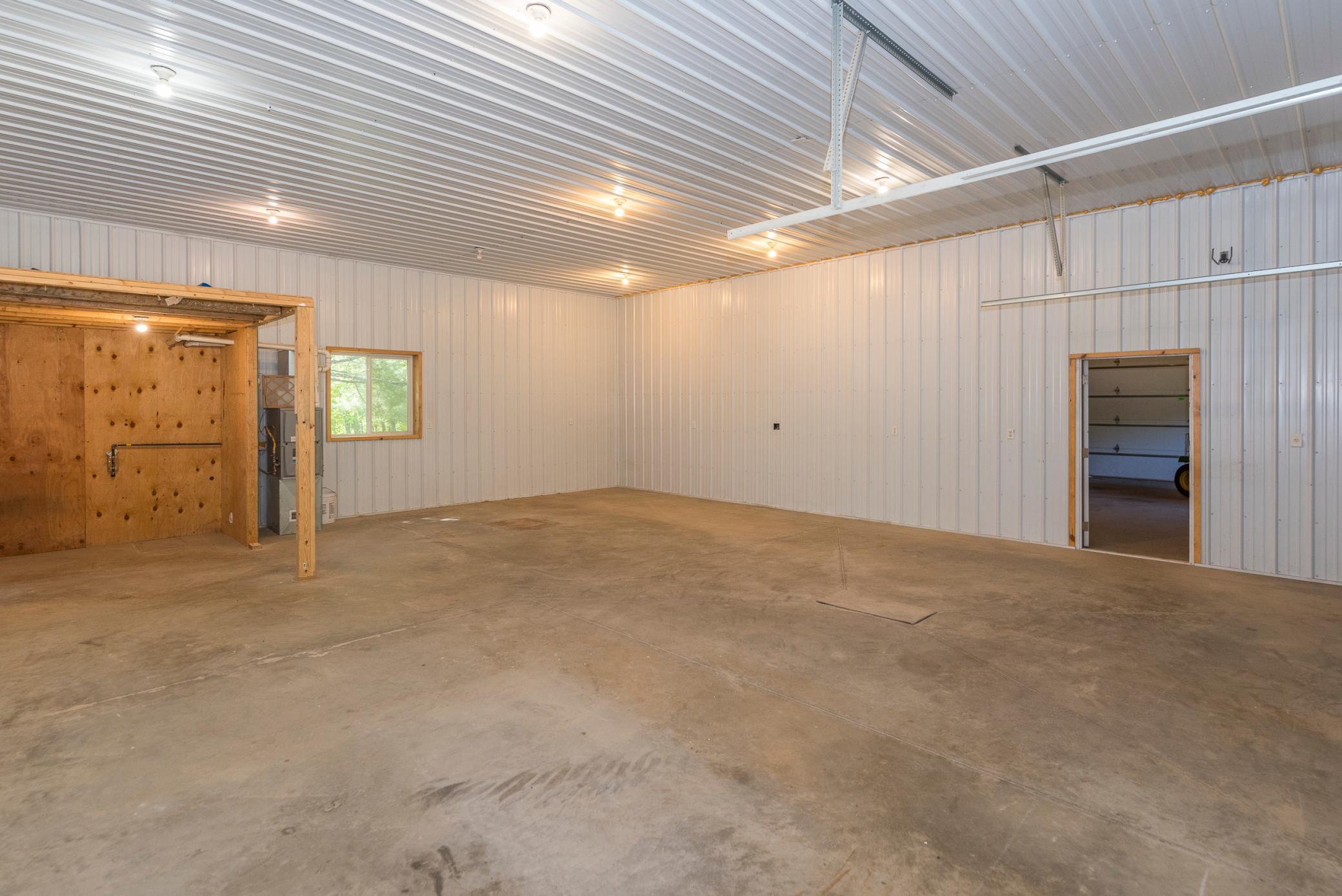 8296 Gladstone Lake Road