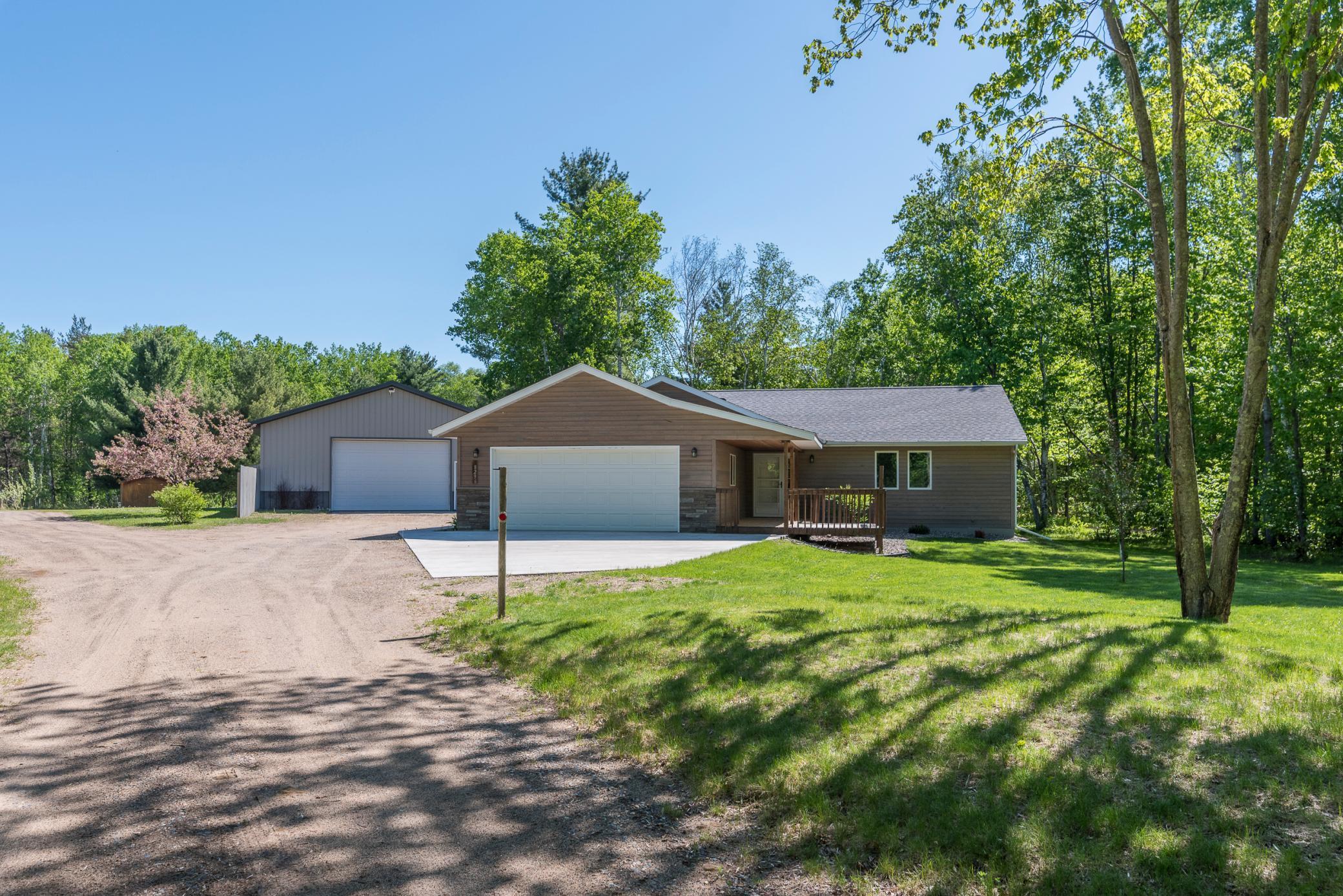 8296 Gladstone Lake Road