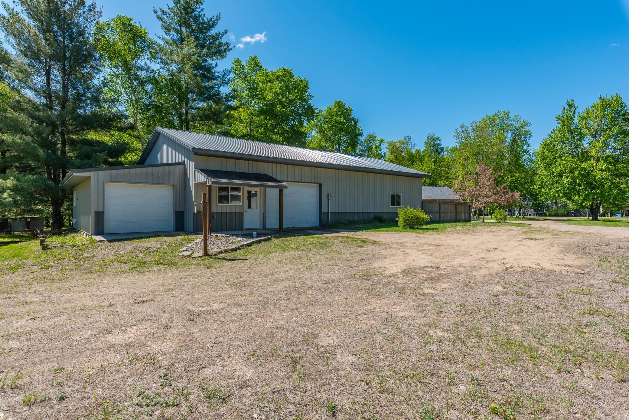 8296 Gladstone Lake Road