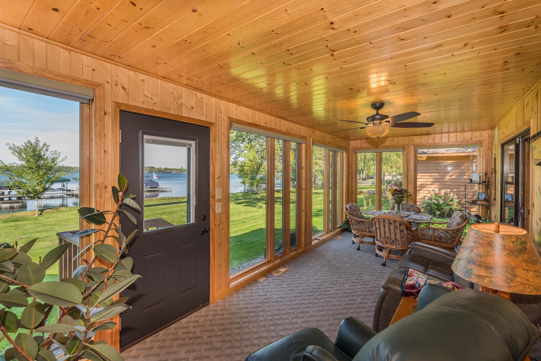 24945 Viking Drive