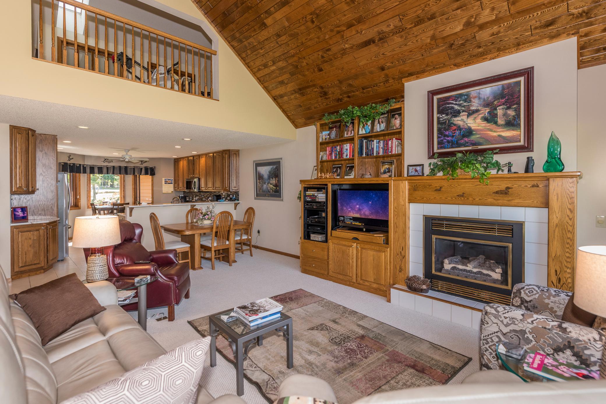 24945 Viking Drive