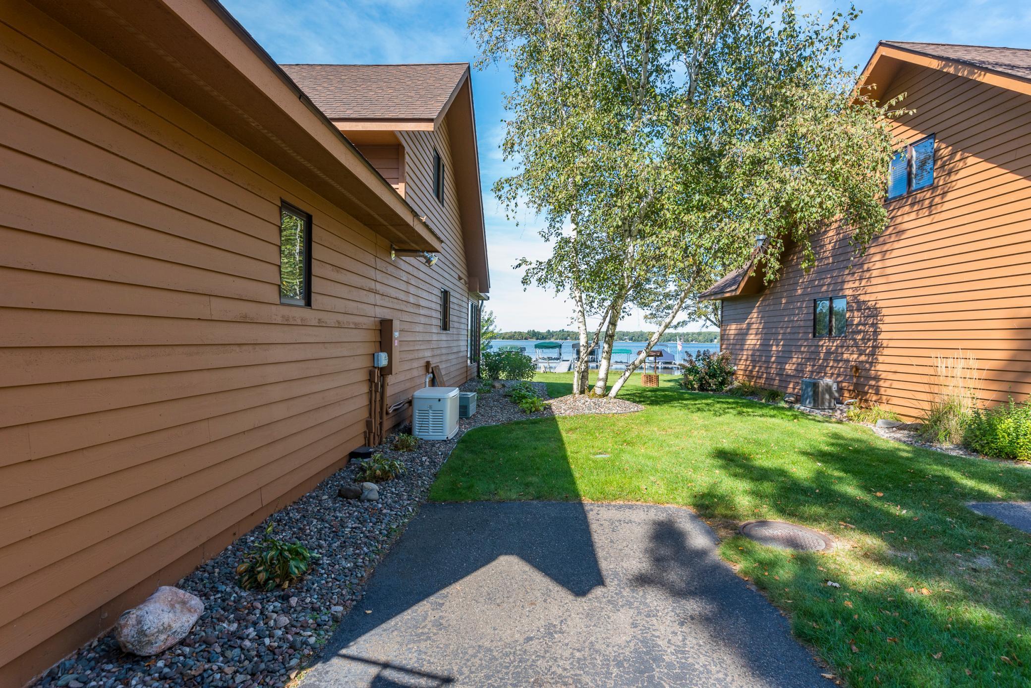 24945 Viking Drive