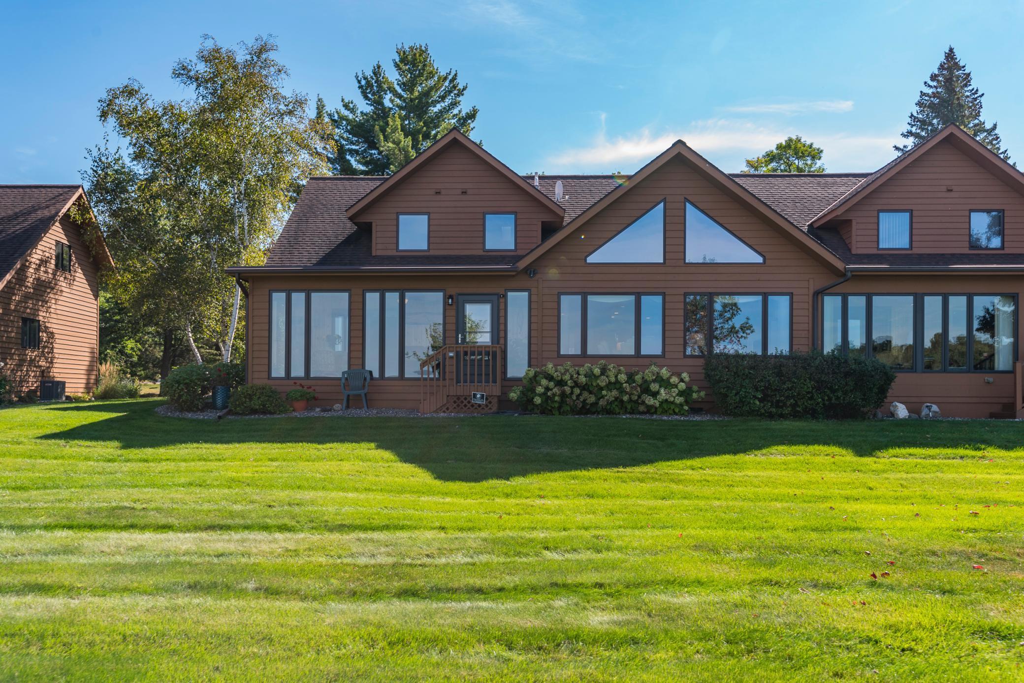 24945 Viking Drive