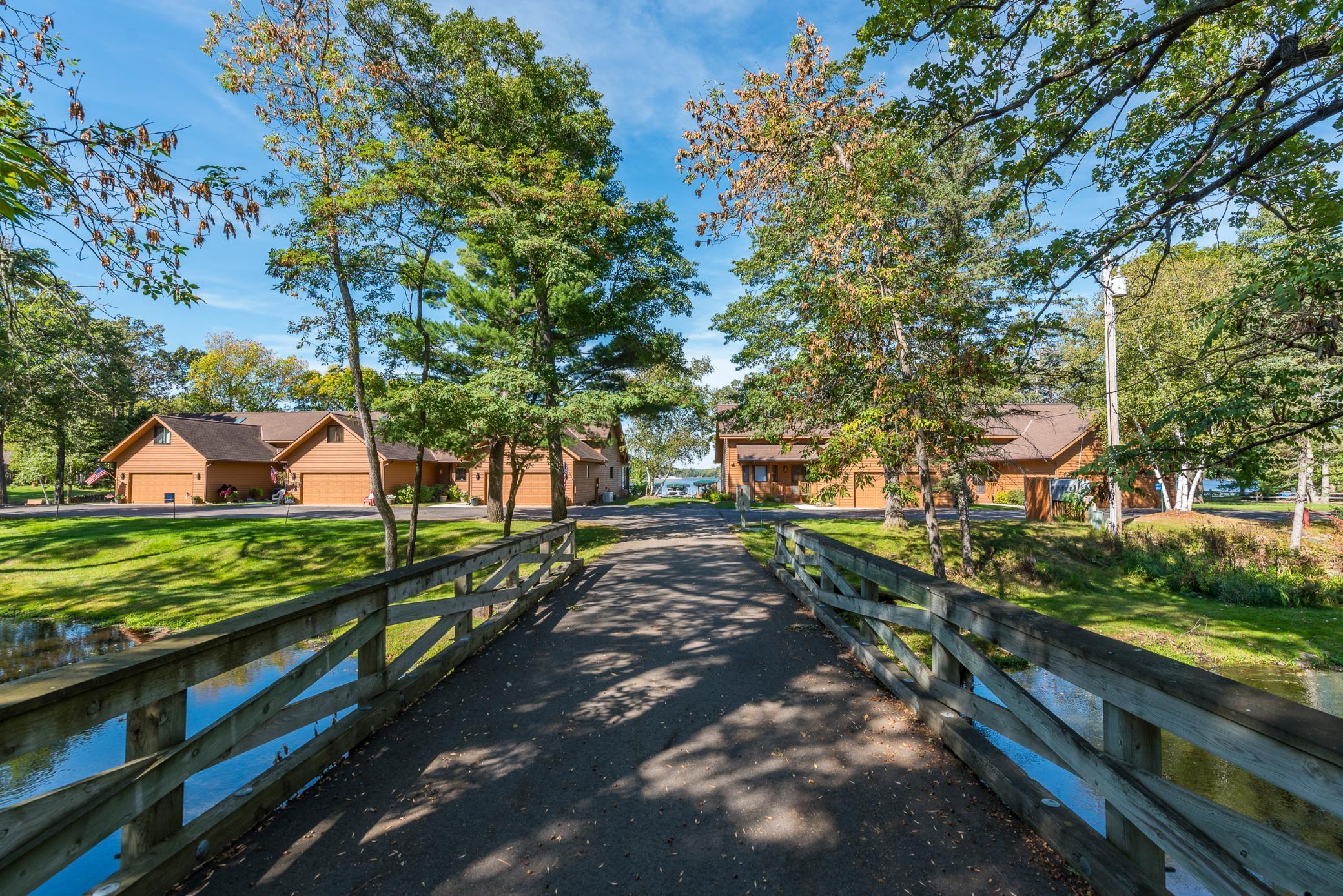 24945 Viking Drive