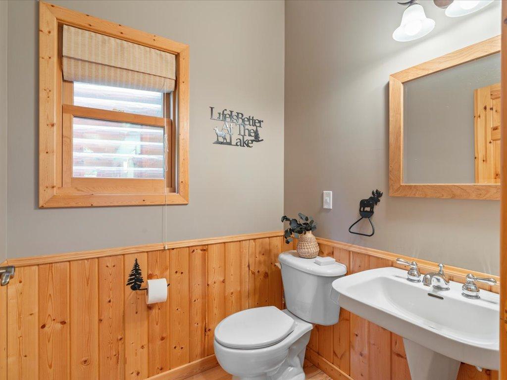 33811 Winnamakee Shores Road