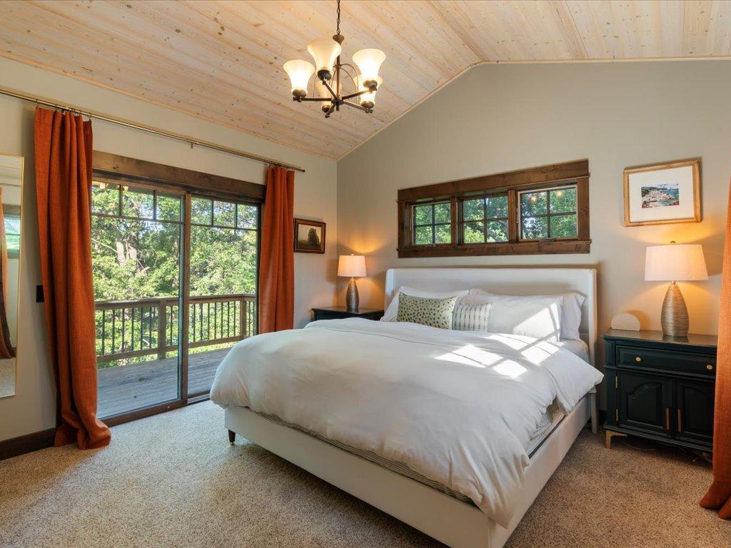 27748 W Twin Lake Drive